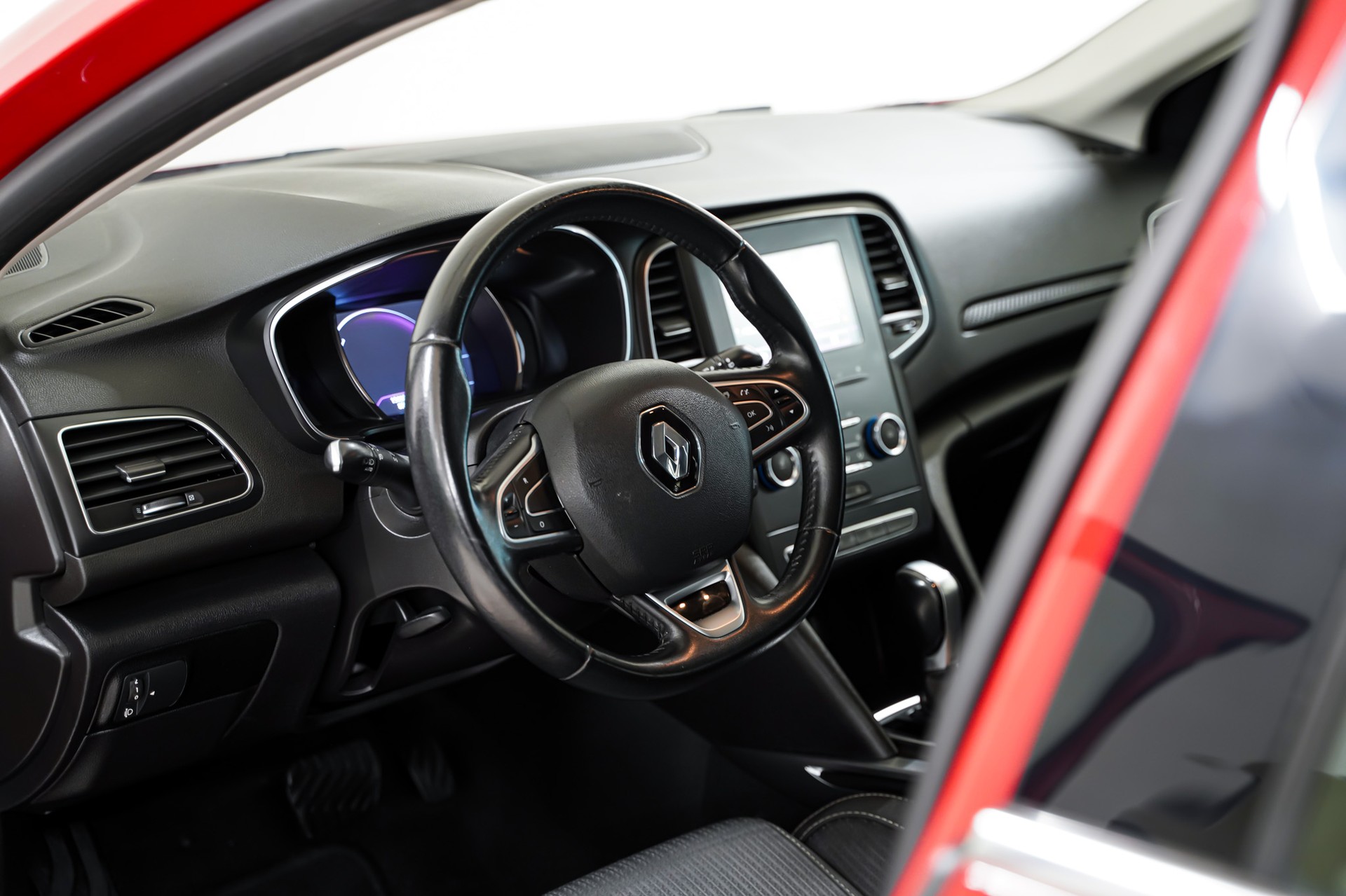 RENAULT Mégane Grandtour 1.5 dCi Business EDC-image-8