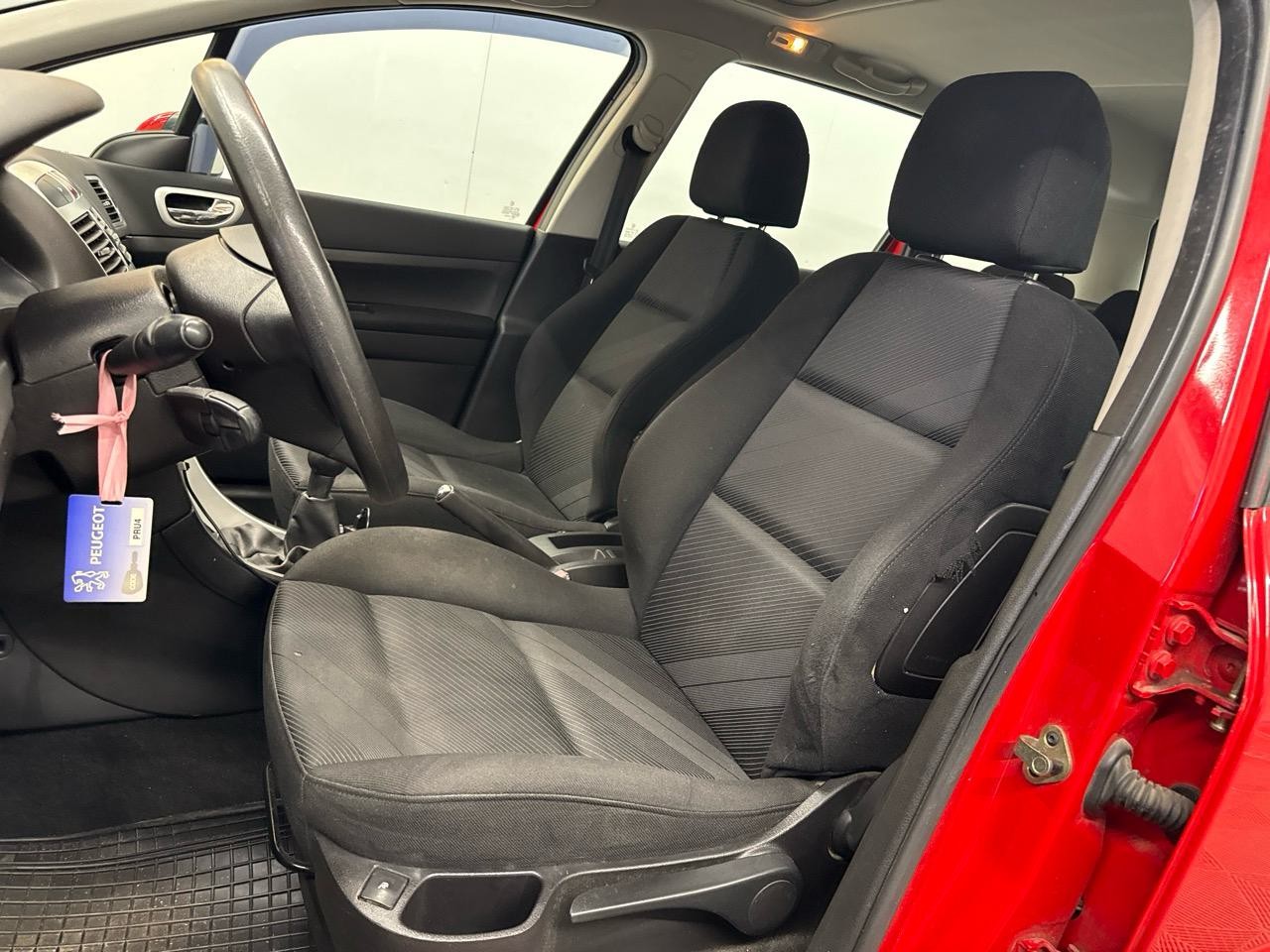 PEUGEOT 307 SW 2.0 16V Premium-image-3