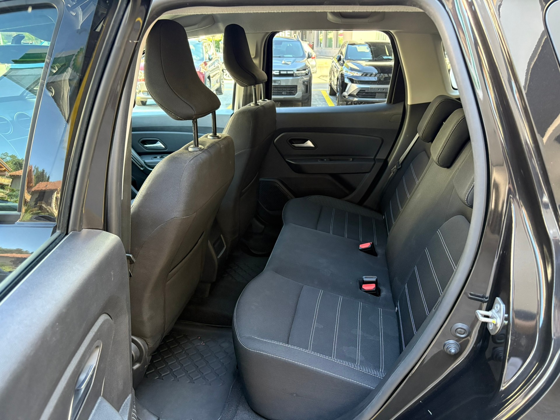 DACIA Duster TCe 150 Prest. 4x4-image-12