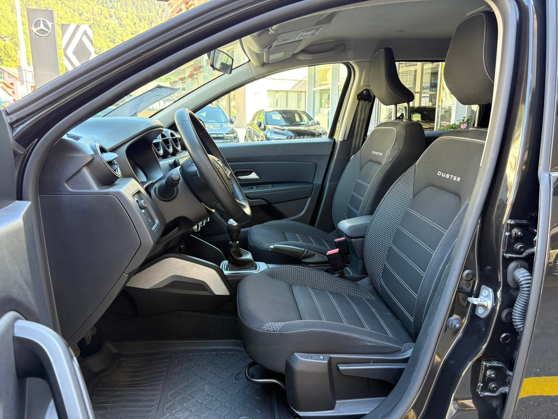 DACIA Duster TCe 150 Prest. 4x4-image-8