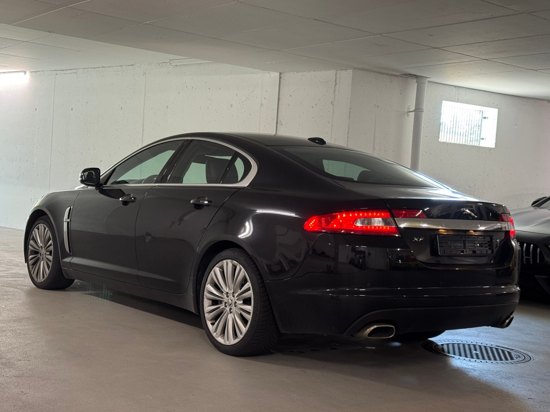 JAGUAR XF 3.0d S V6 Premium Luxury Exclusive-image-4