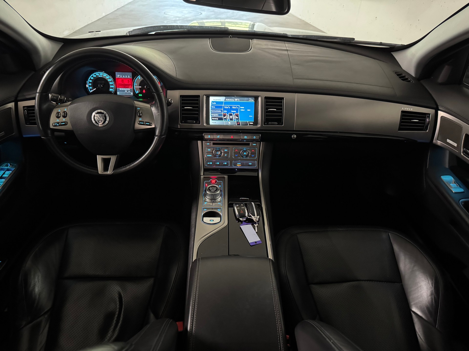 JAGUAR XF 3.0d S V6 Premium Luxury Exclusive-image-8