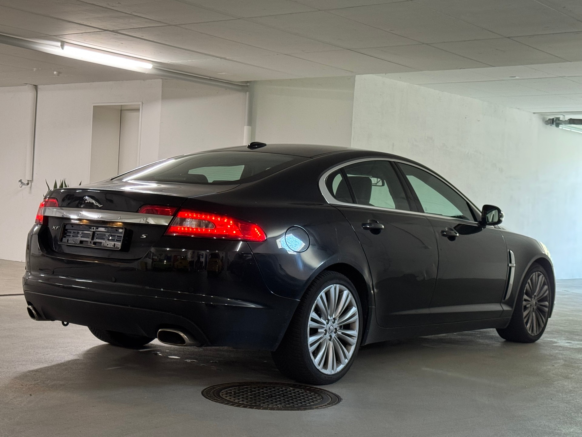 JAGUAR XF 3.0d S V6 Premium Luxury Exclusive-image-6