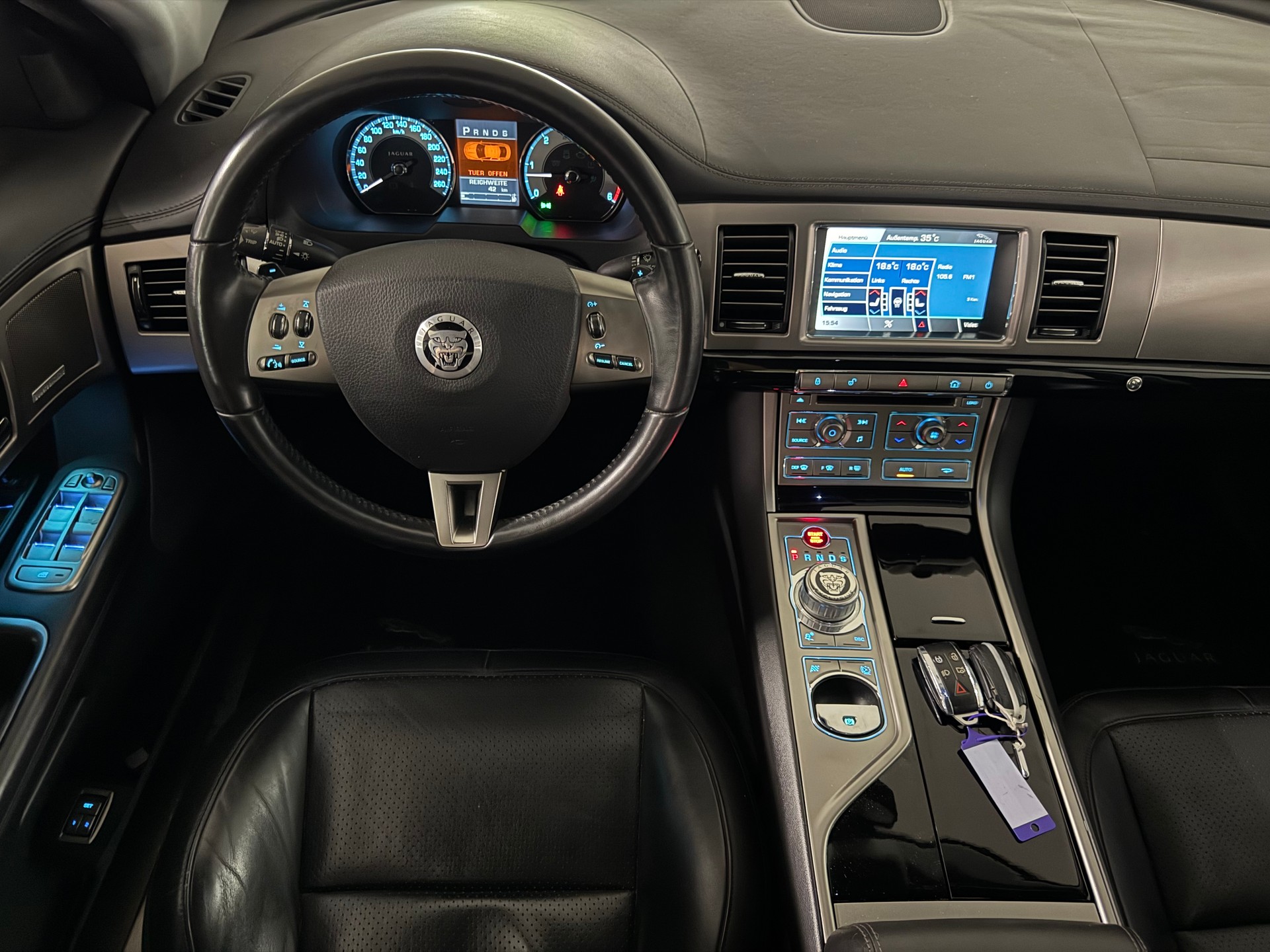 JAGUAR XF 3.0d S V6 Premium Luxury Exclusive-image-10