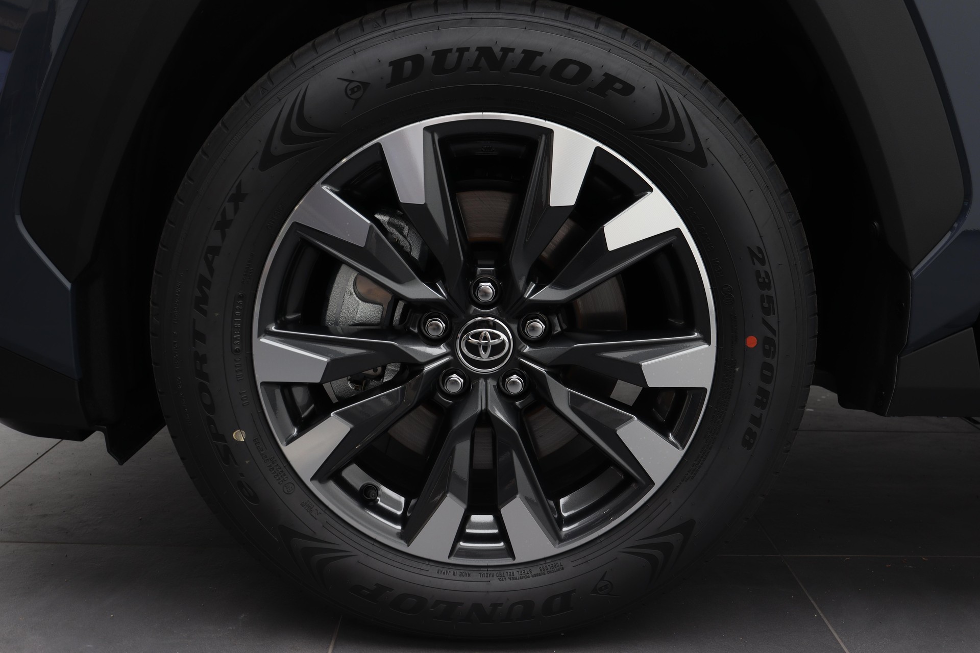 TOYOTA RAV4 2.5 Plug-In-Hybrid Trend-image-6