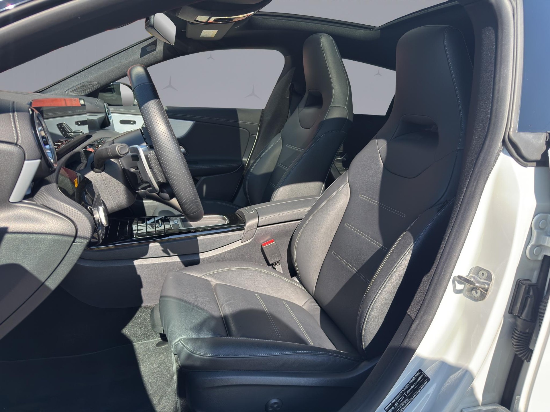 MERCEDES-BENZ CLA 35 AMG 4matic Shooting Brake-image-9