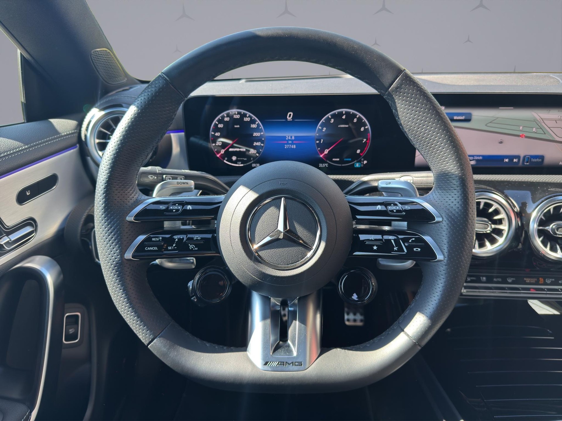 MERCEDES-BENZ CLA 35 AMG 4matic Shooting Brake-image-11