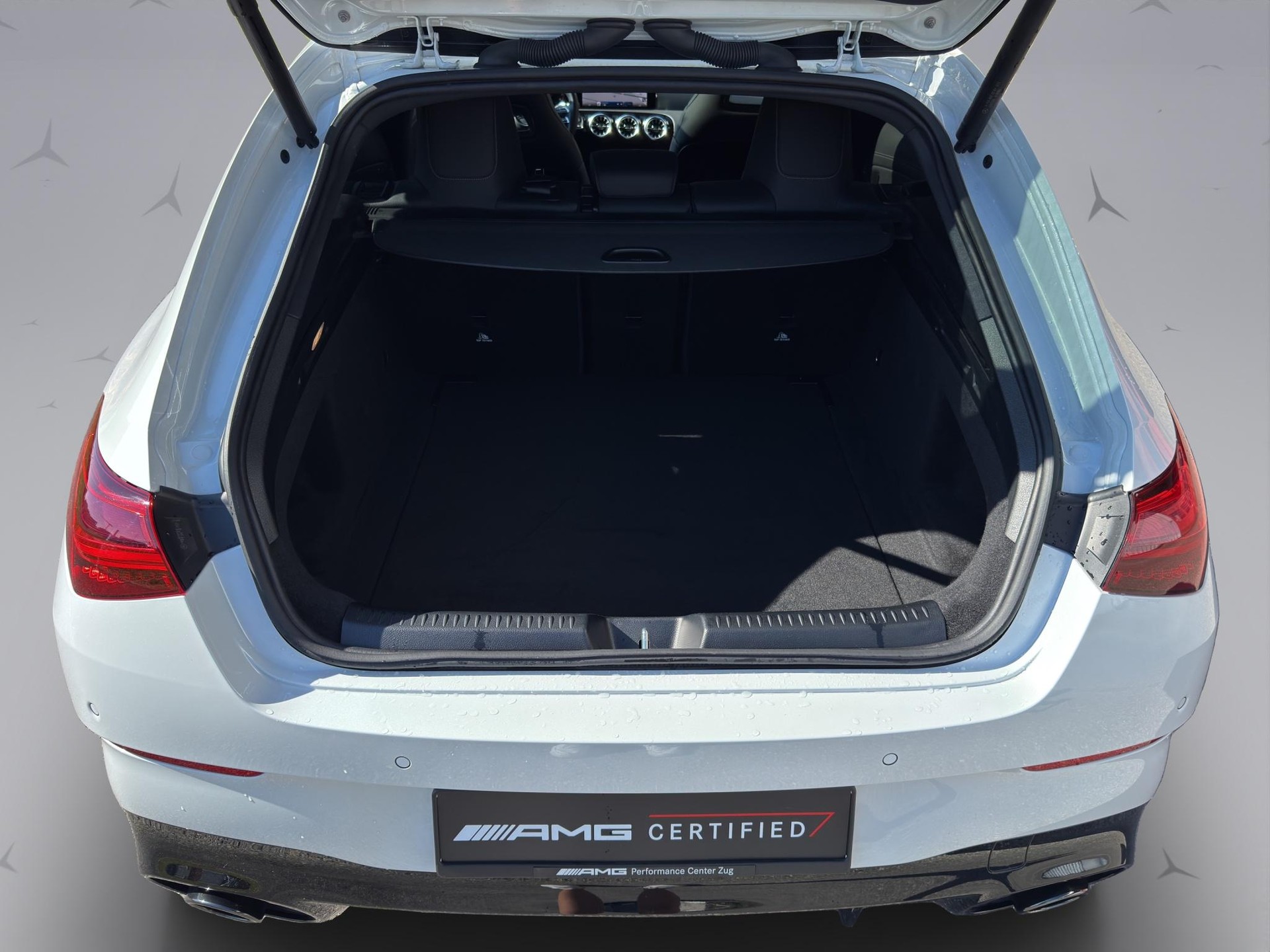 MERCEDES-BENZ CLA 35 AMG 4matic Shooting Brake-image-18