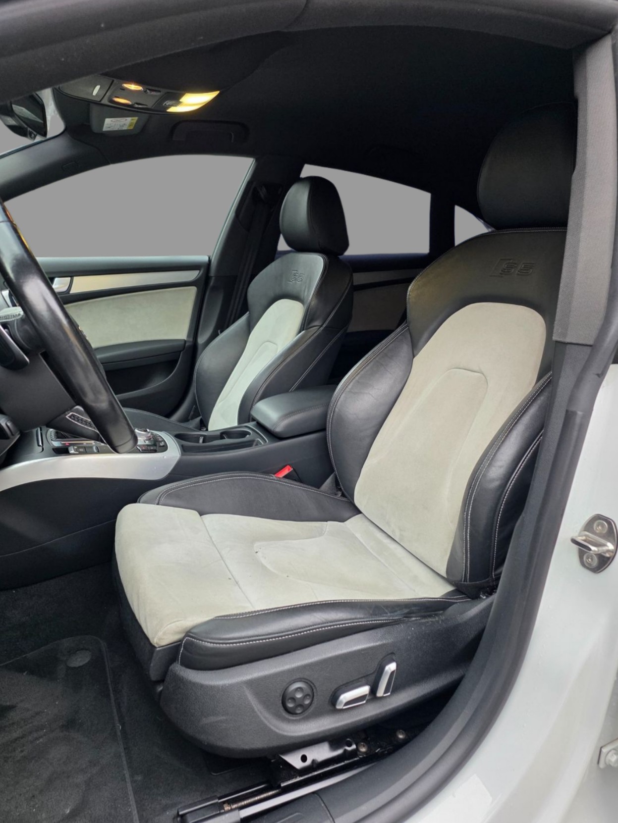 AUDI S5 Sportback 3.0 TFSI quattro S-tronic-image-12