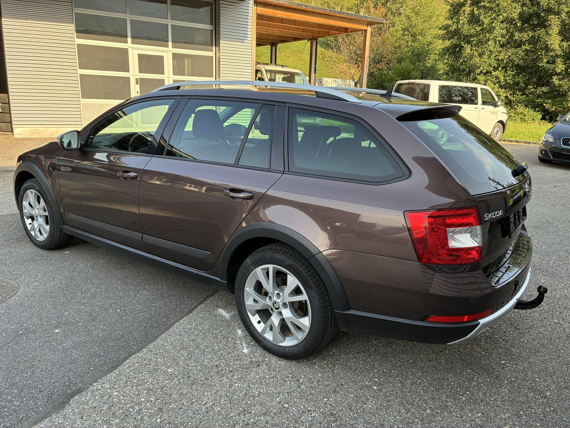 SKODA Octavia Combi 2.0 TDI Scout 4x4 DSG-image-2