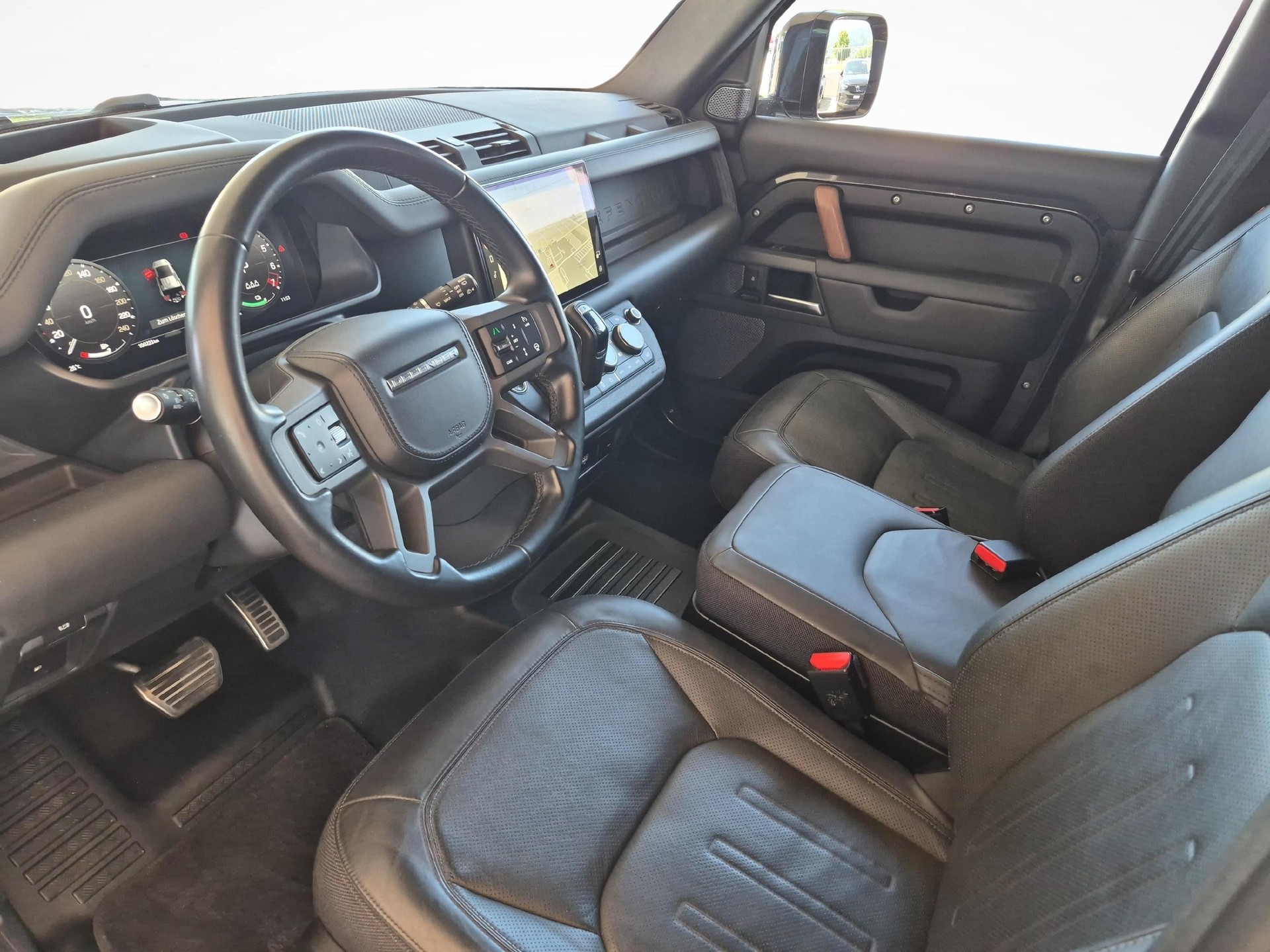 LAND ROVER Defender 110 2.0 P400e X-image-12