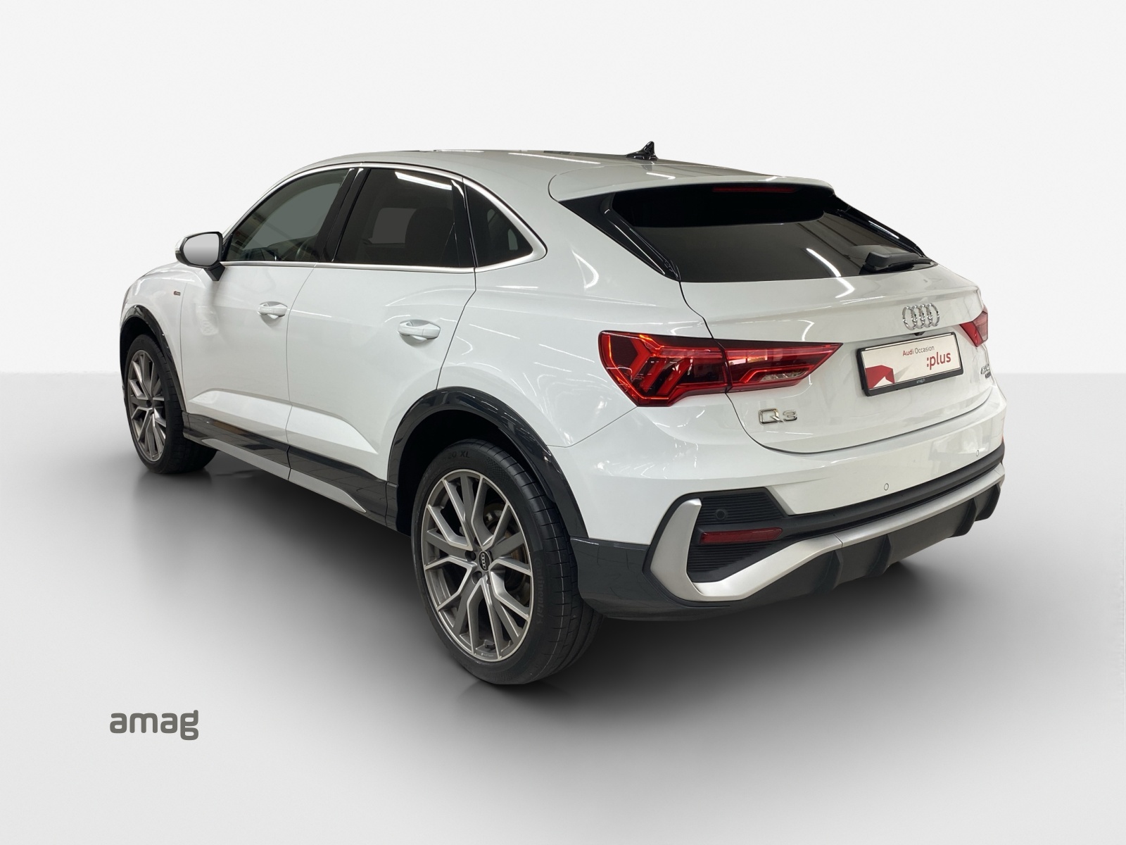 AUDI Q3 Sportback 40 TDI S line Attraction quattro S-tronic-image-2