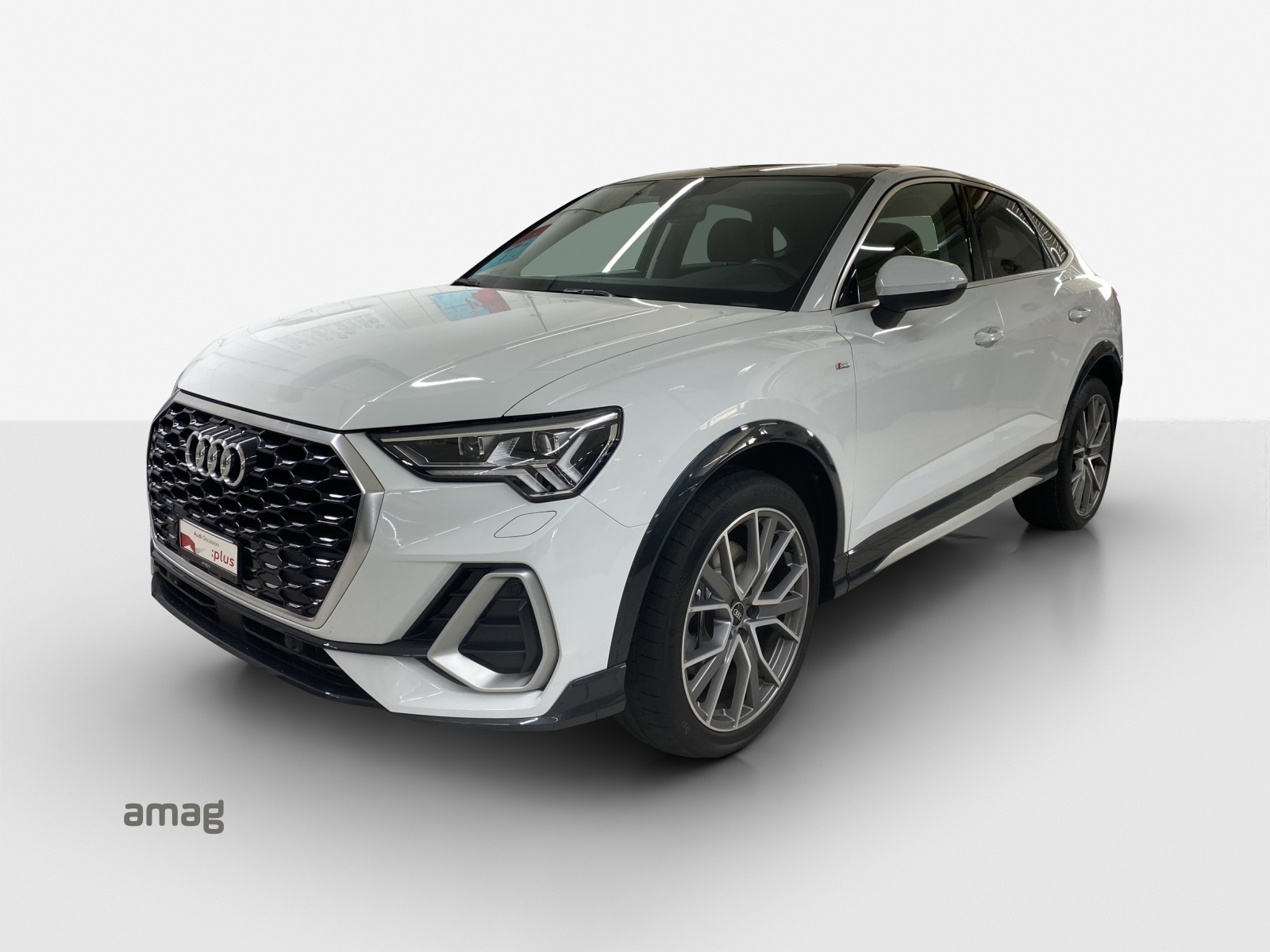 AUDI Q3 Sportback 40 TDI S line Attraction quattro S-tronic-image-0