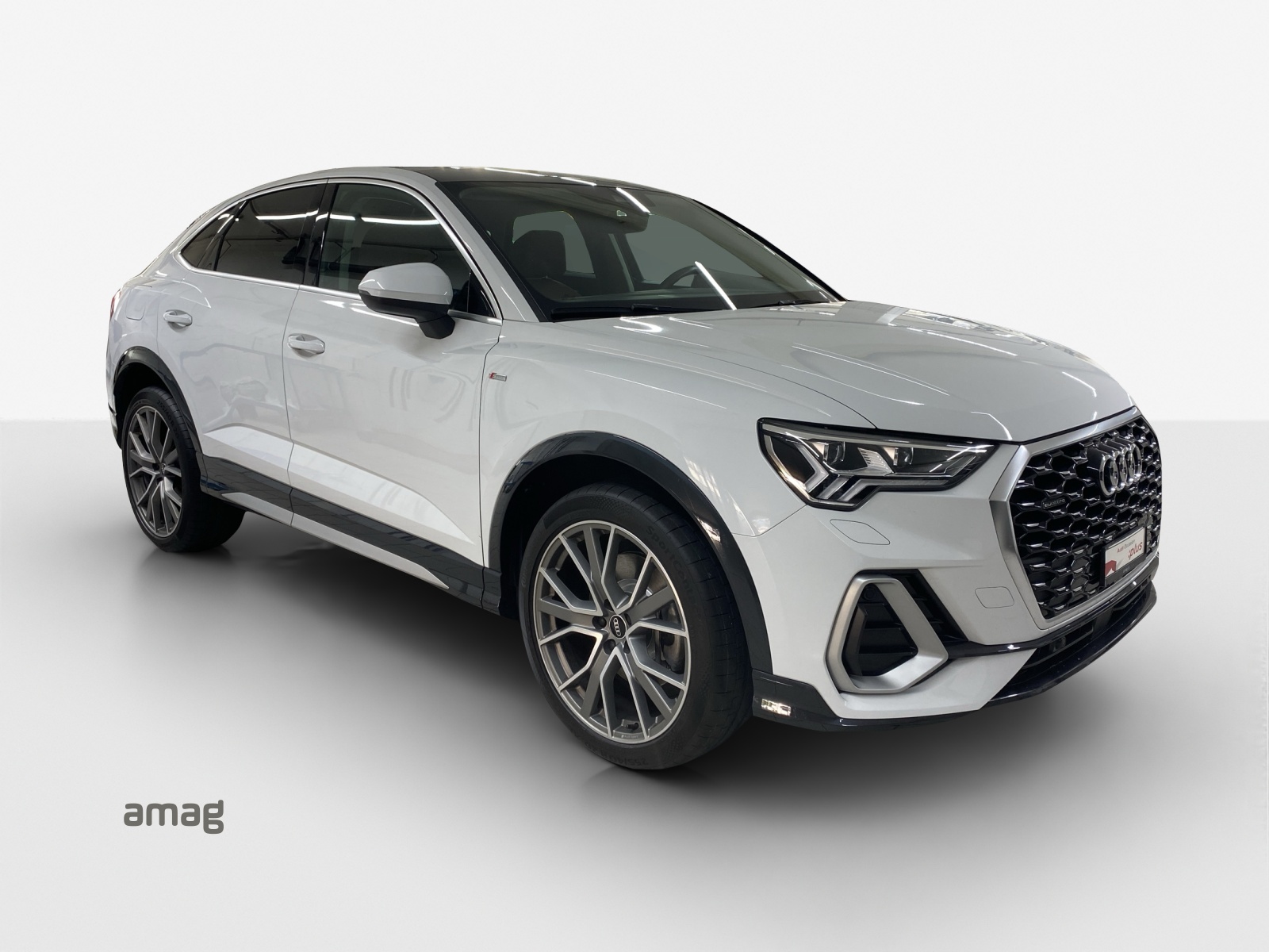 AUDI Q3 Sportback 40 TDI S line Attraction quattro S-tronic-image-5