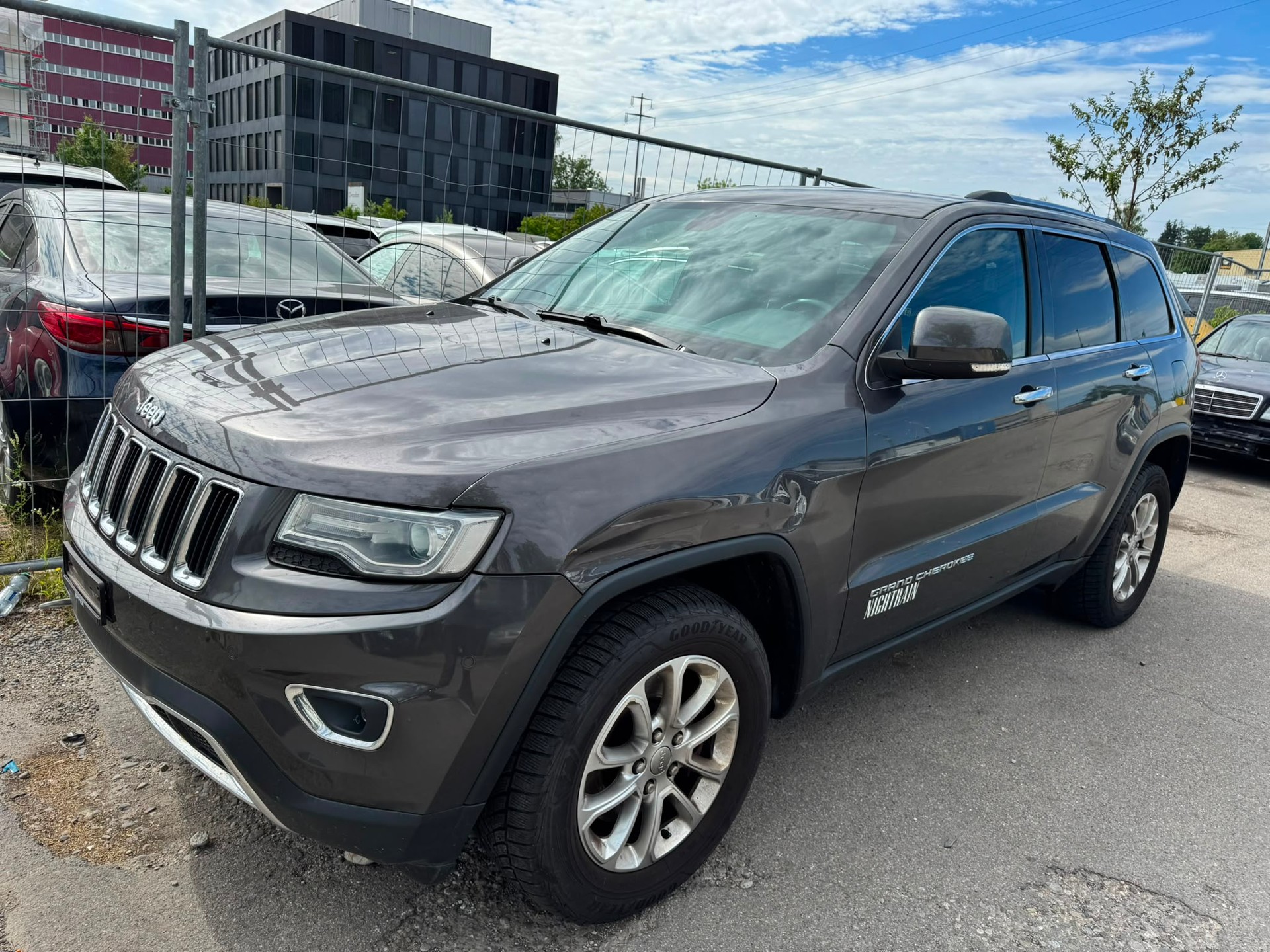 JEEP Grand Cherokee 3.0 CRD Limited Automatic-image-2