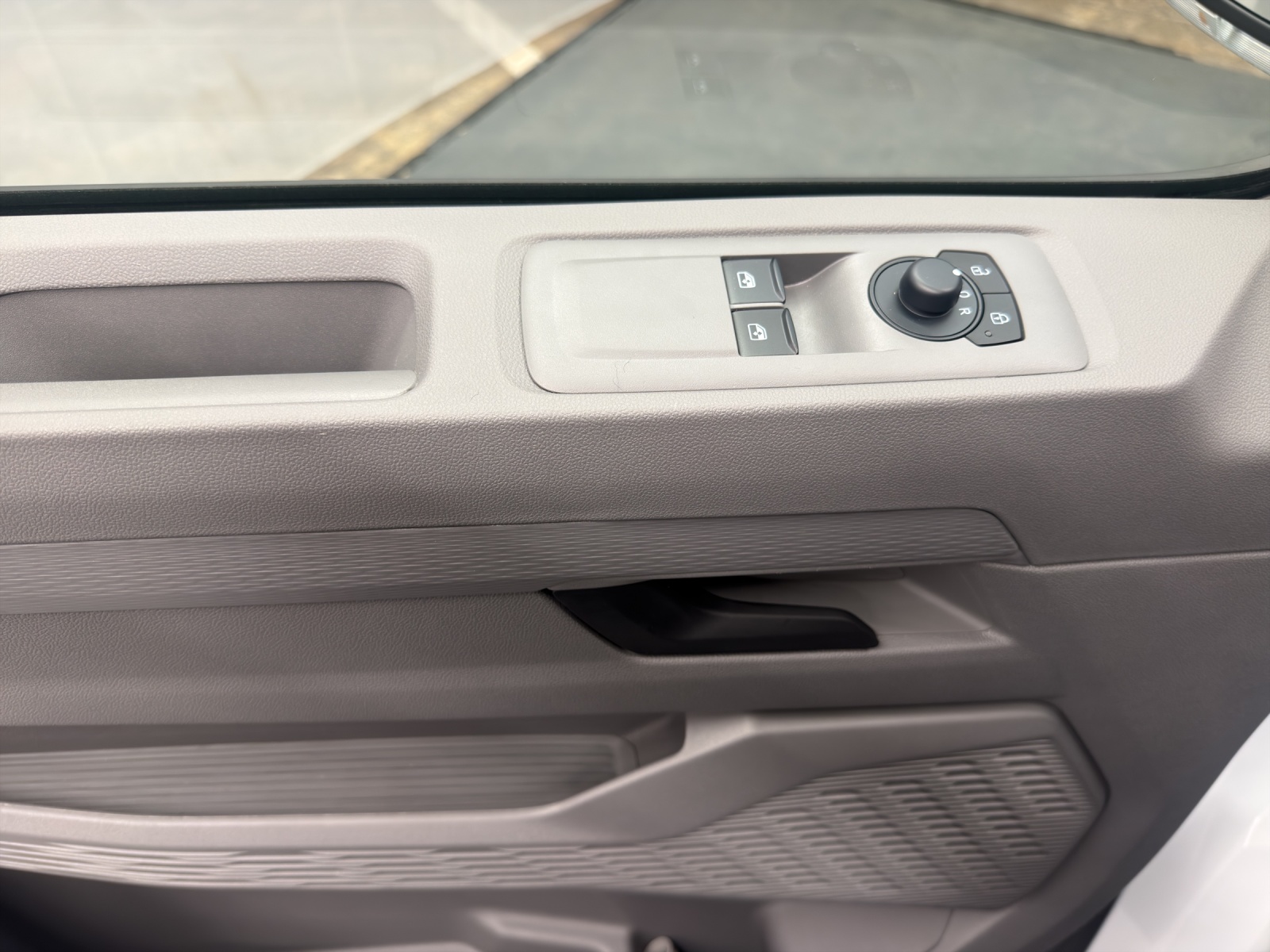 VW Transporter DKab.-Ch. 3500 2.0 TDI 150-image-11