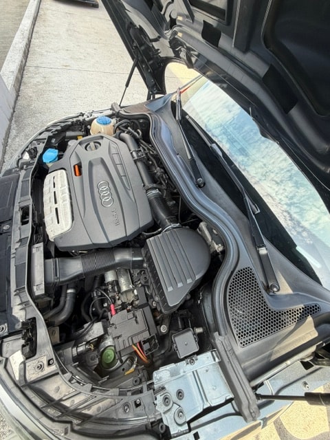 AUDI 1.4 TFSI Ambition S-Tronic-image-12
