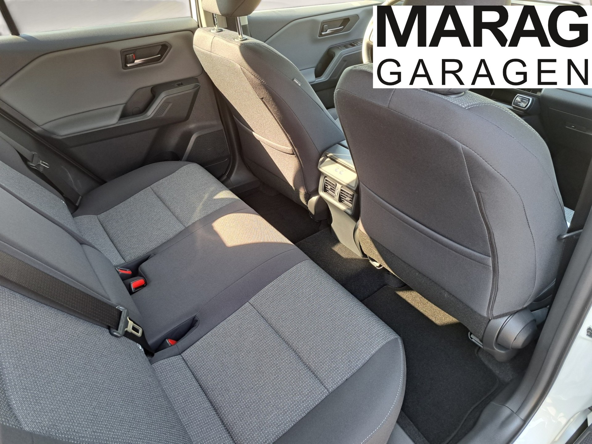 TOYOTA RAV-4 2.5 PHEV Trend e-CVT AWD-image-6