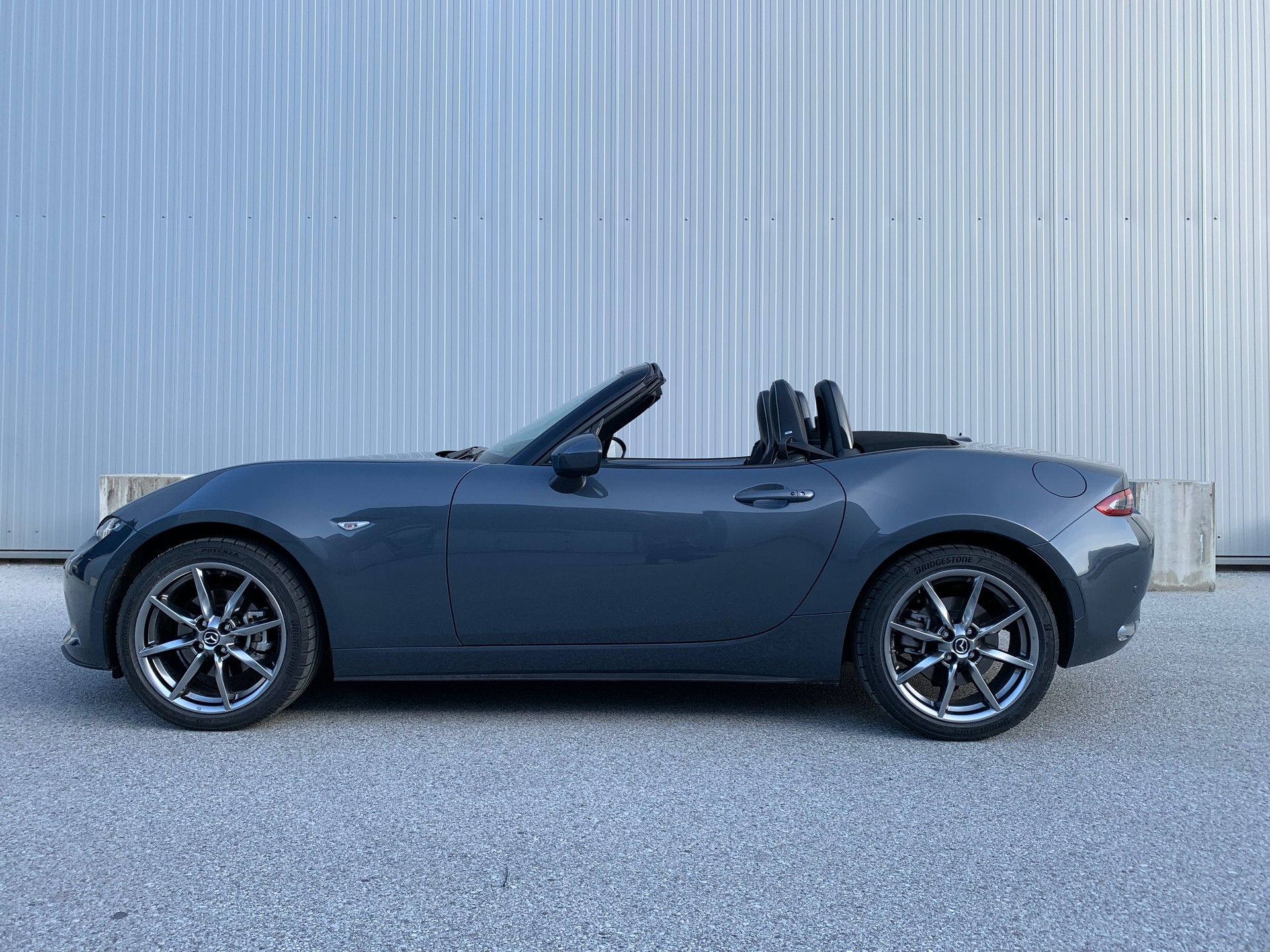 MAZDA 2.0 Revolution-image-3