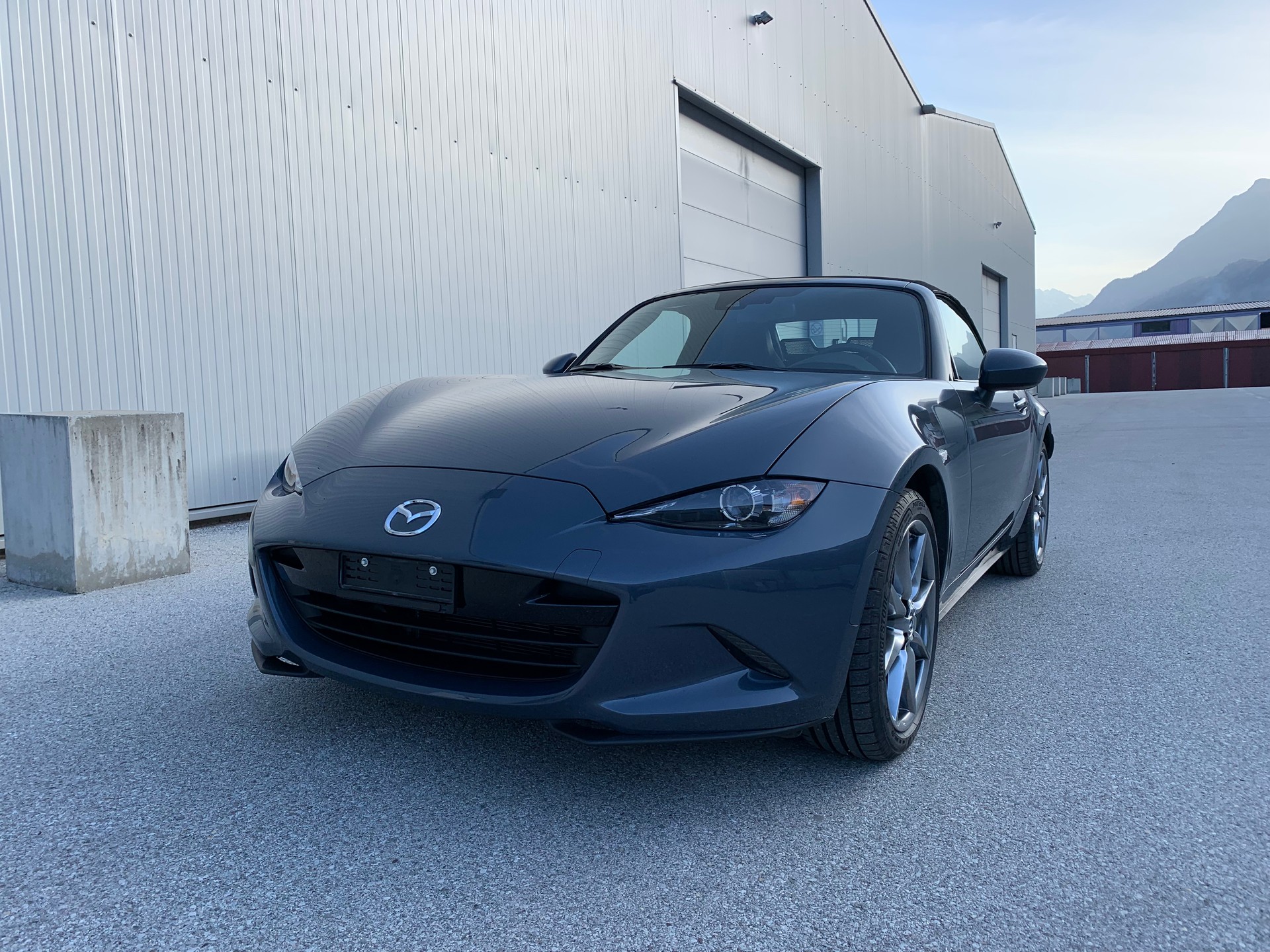 MAZDA 2.0 Revolution-image-0