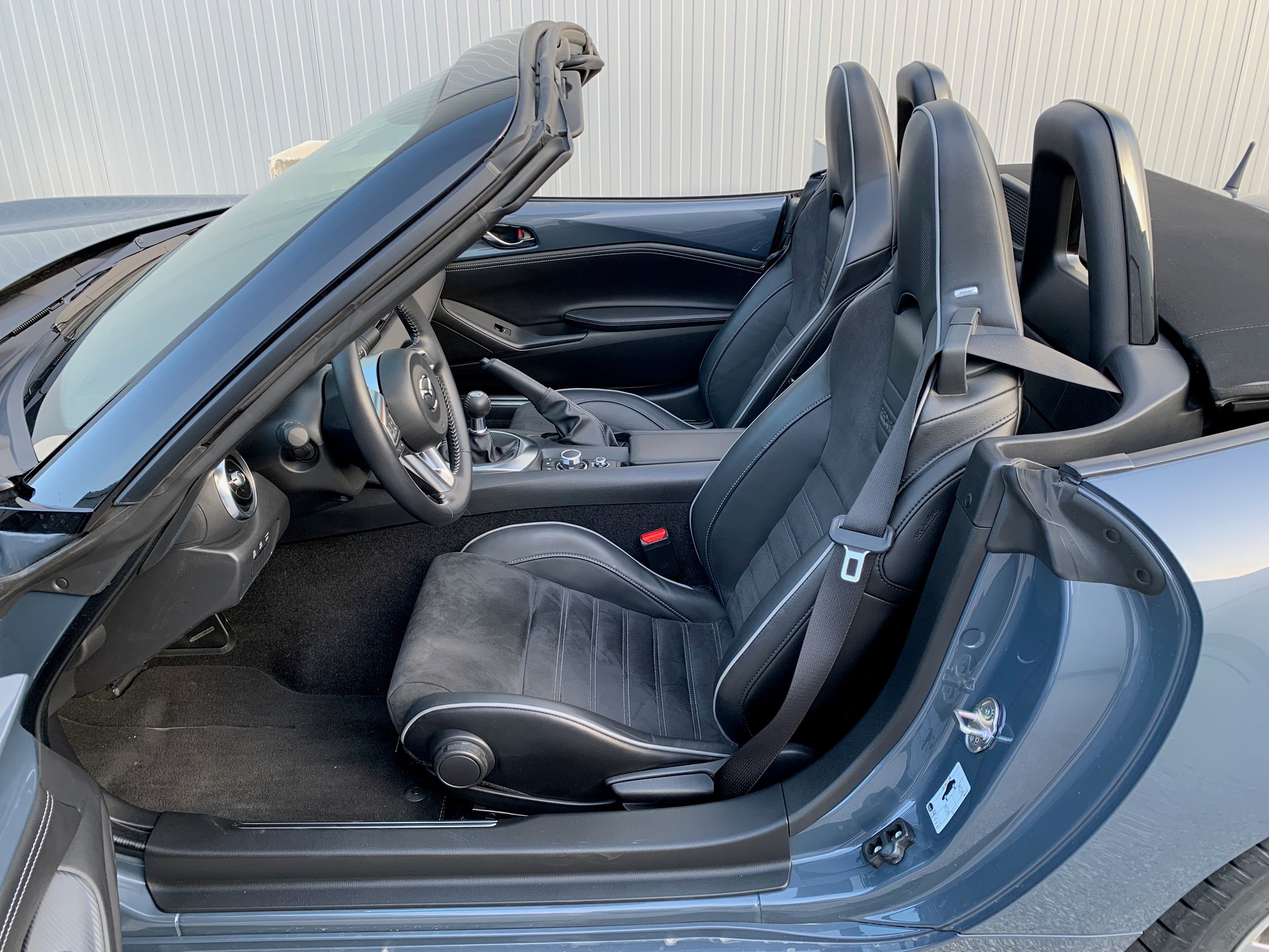 MAZDA 2.0 Revolution-image-4