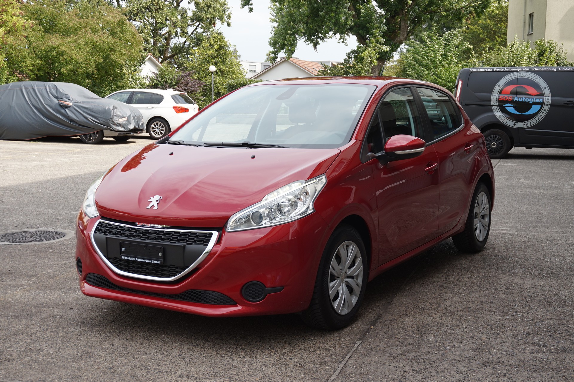 PEUGEOT 208 1.2 VTI Access-image-0