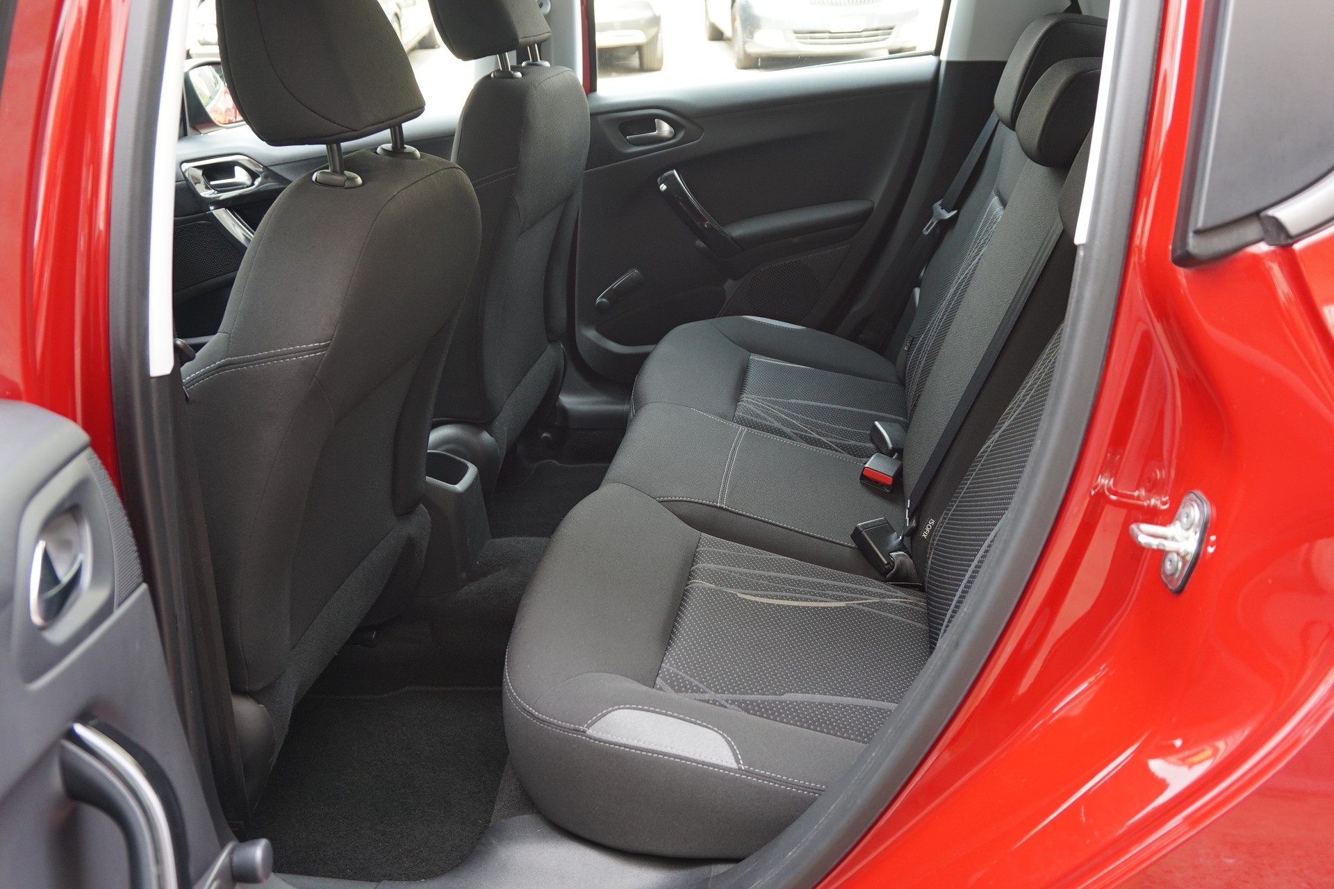 PEUGEOT 208 1.2 VTI Access-image-4
