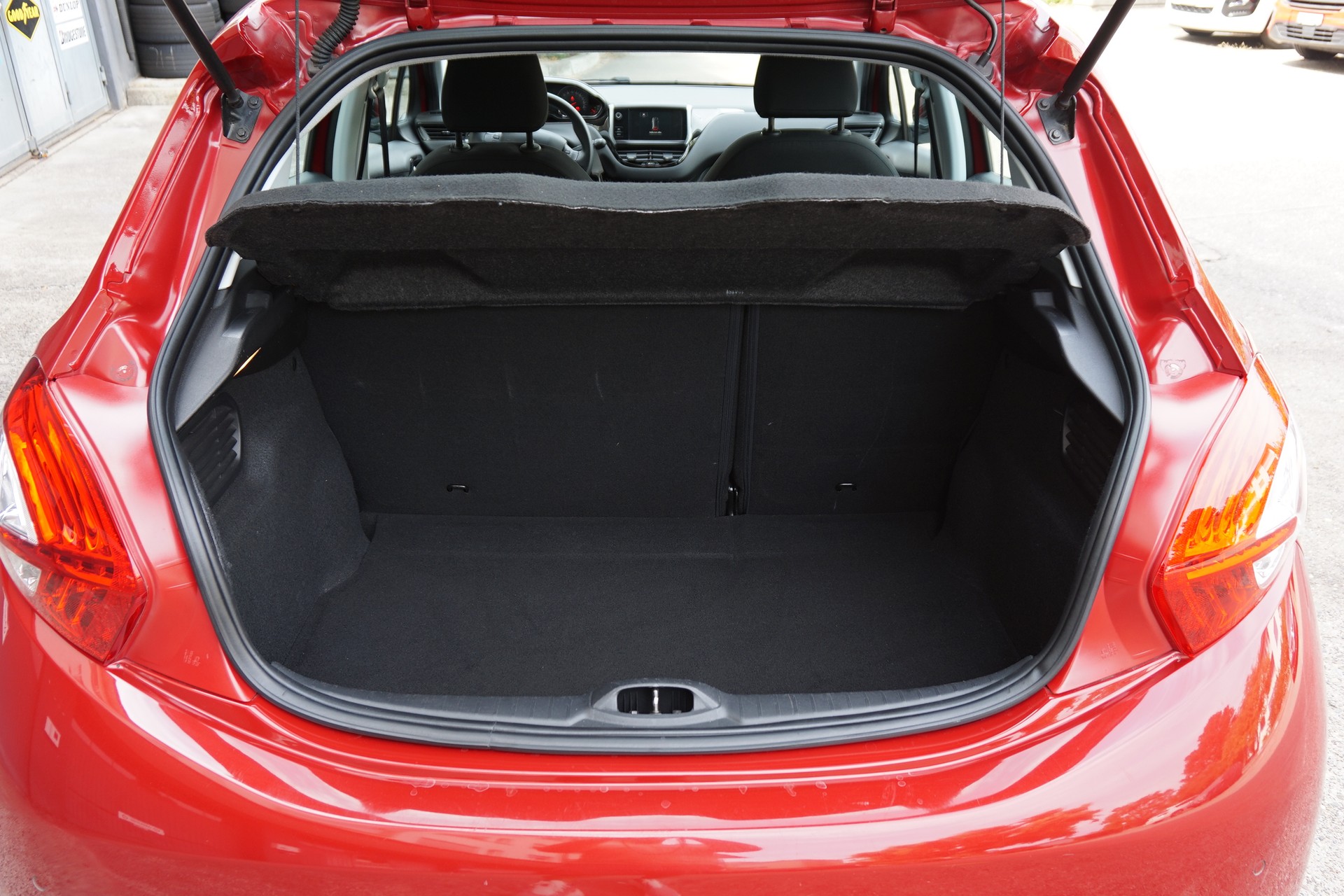 PEUGEOT 208 1.2 VTI Access-image-3
