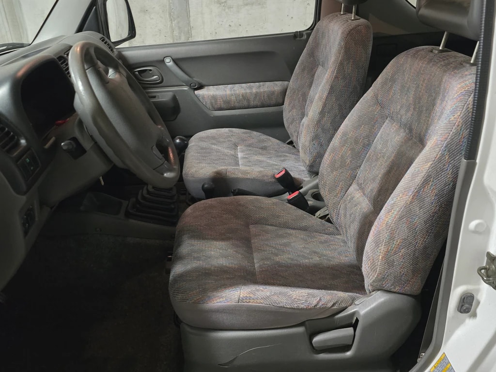 SUZUKI Jimny 1.3 16V JLX Top-image-10