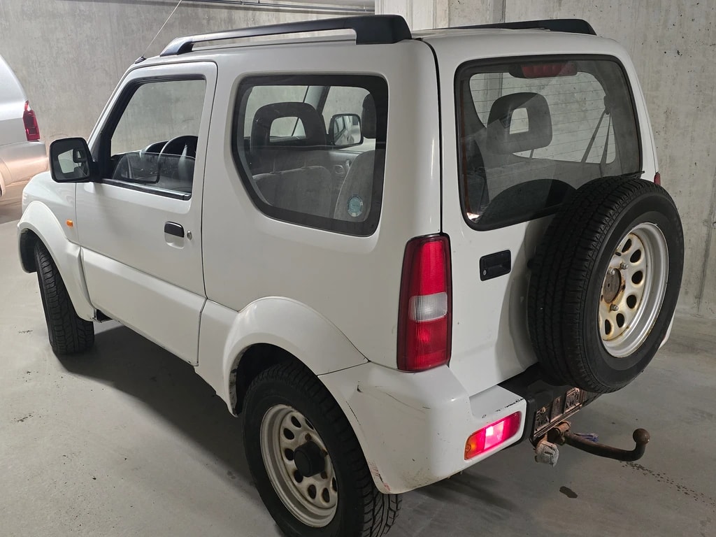 SUZUKI Jimny 1.3 16V JLX Top-image-8