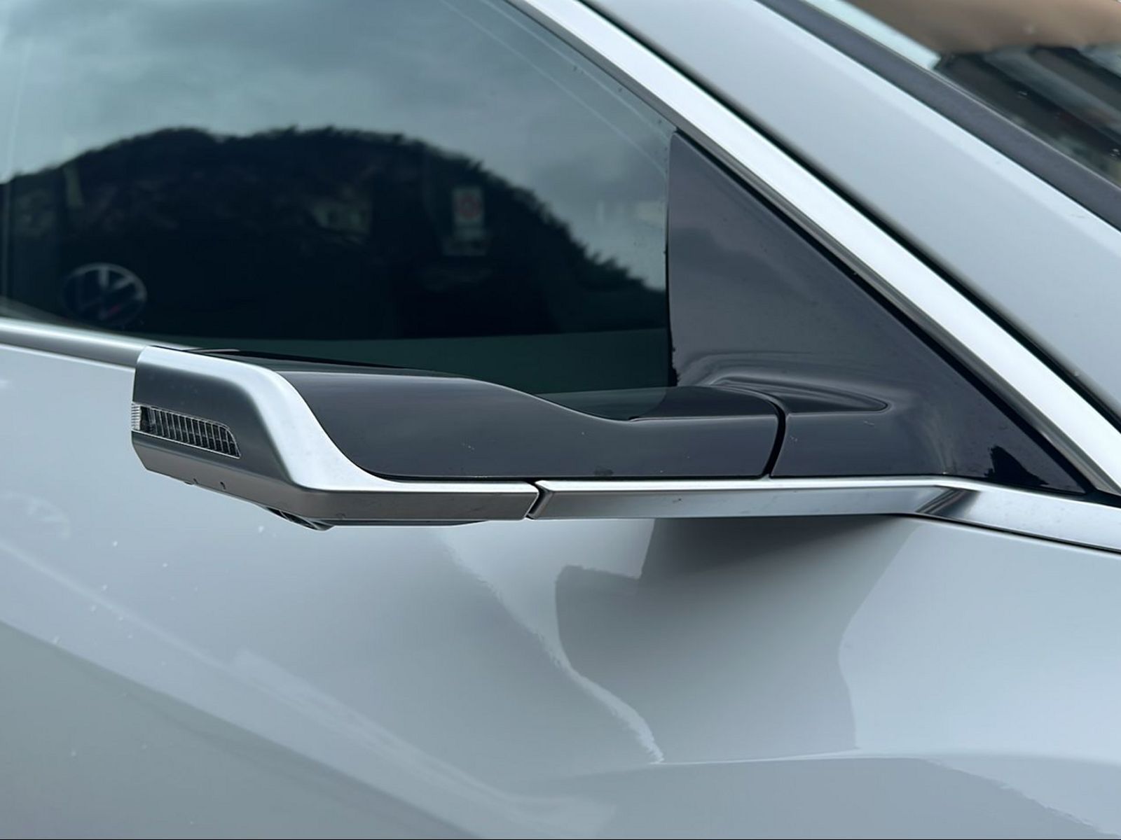 AUDI e-tron 55 Sportback Advanced quattro-image-10