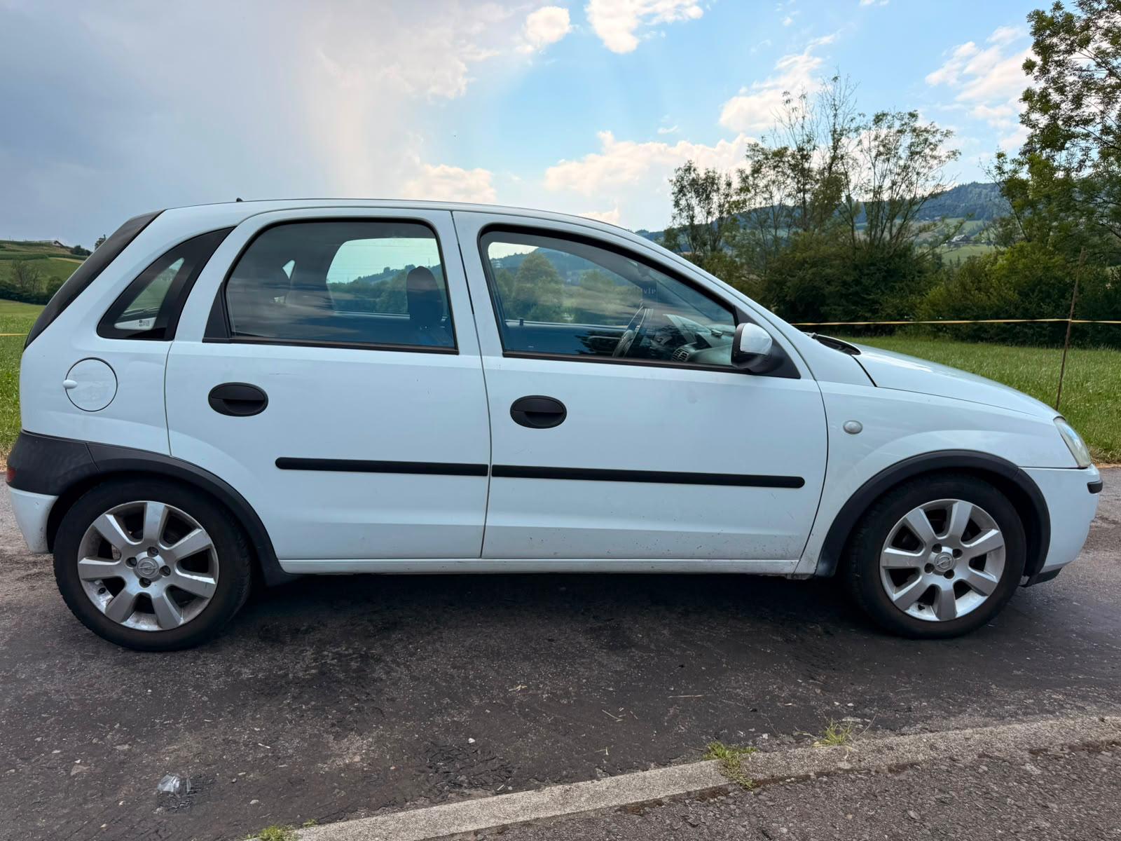 OPEL Corsa 1.2 16V Club Basis-image-5