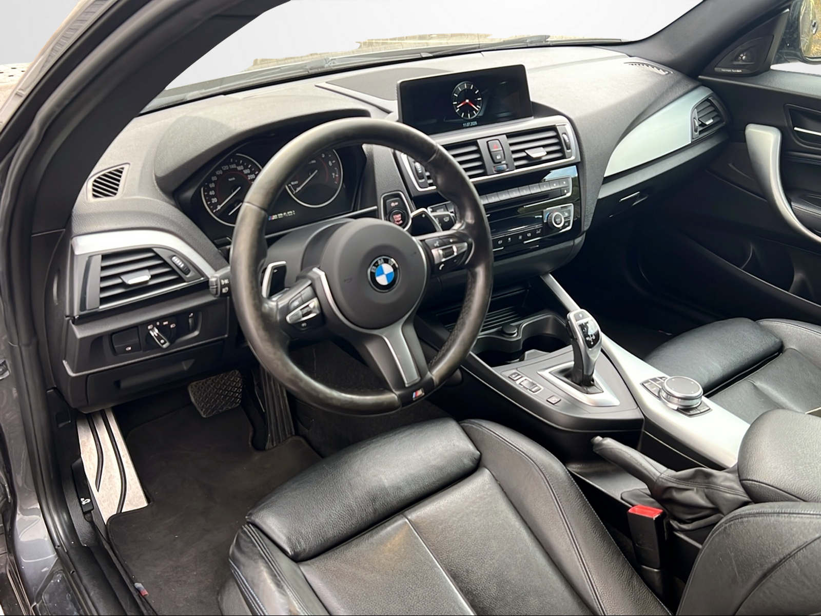 BMW M240i xDrive Steptronic-image-7