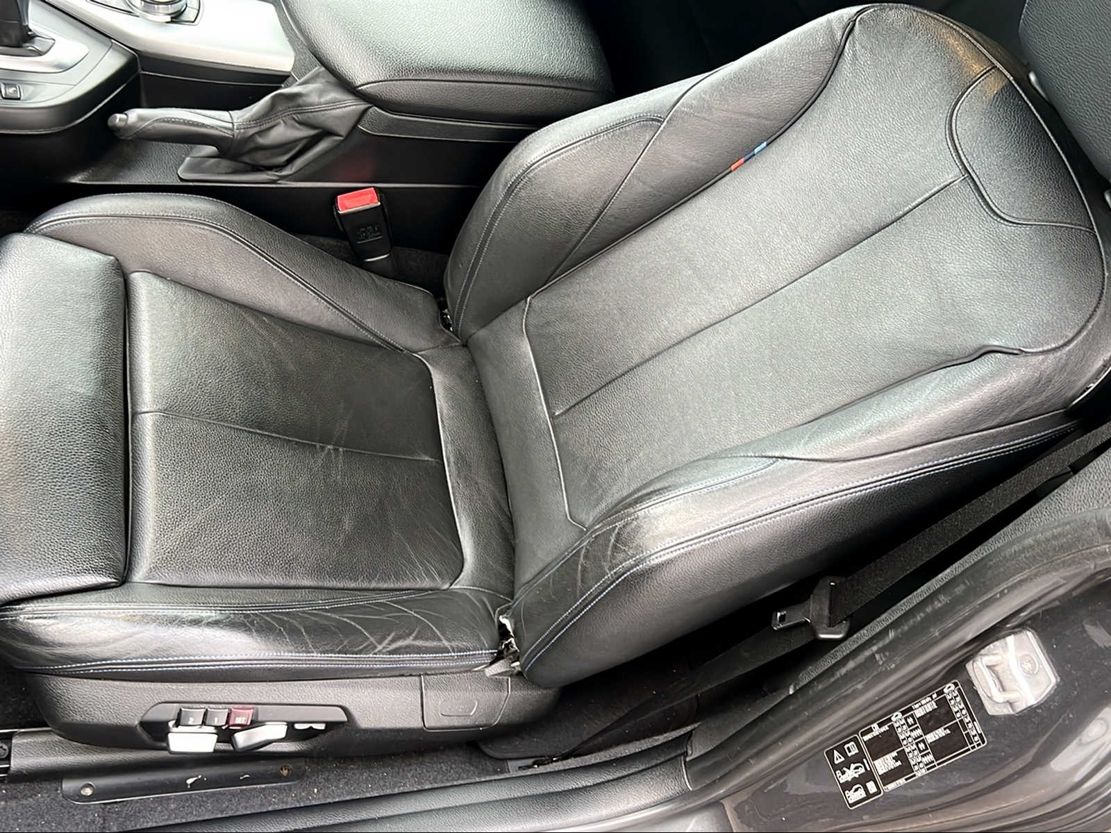 BMW M240i xDrive Steptronic-image-9