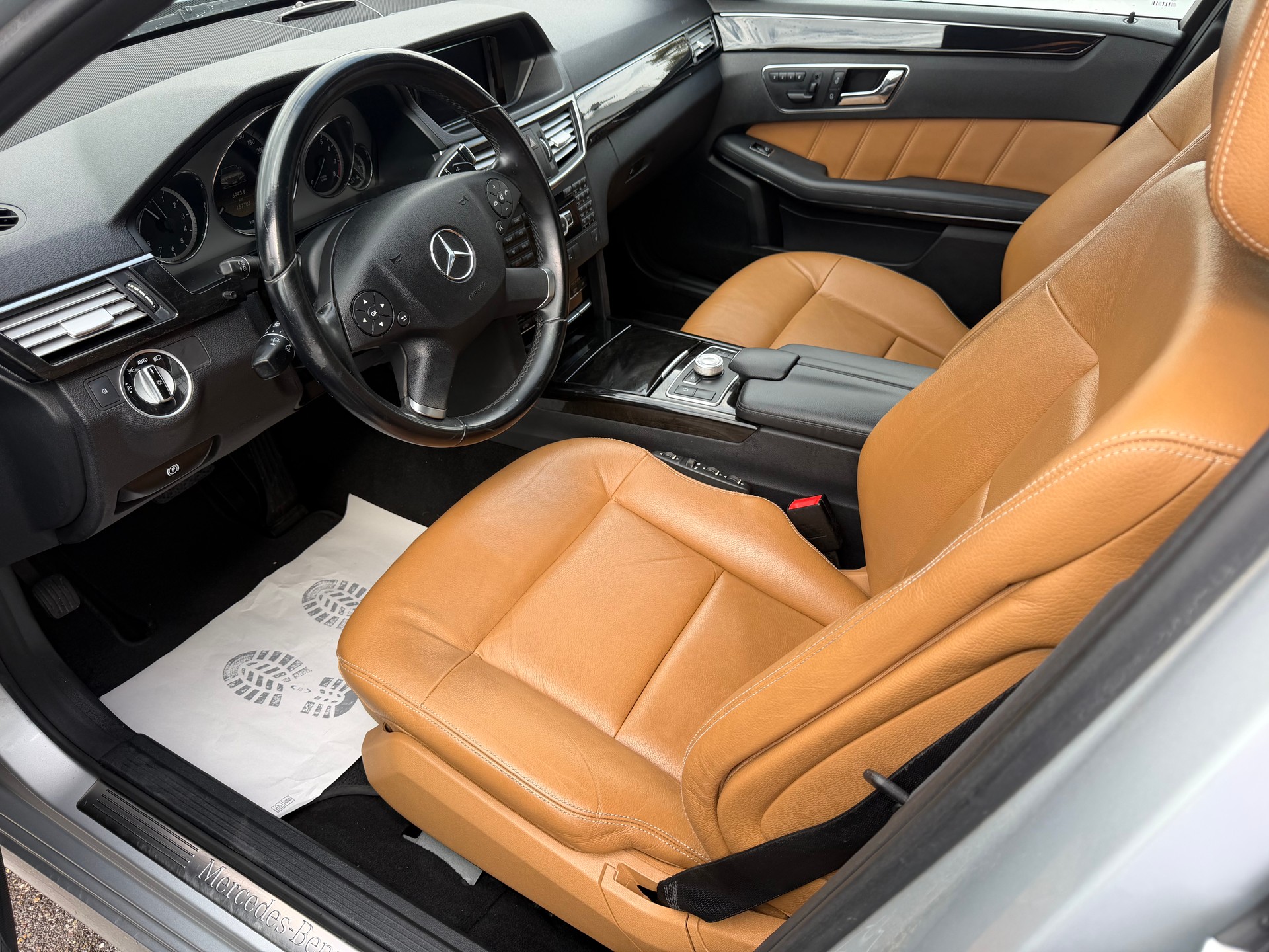 MERCEDES-BENZ E 350 CGI BlueEfficiency Avantgarde 7G-Tronic-image-8