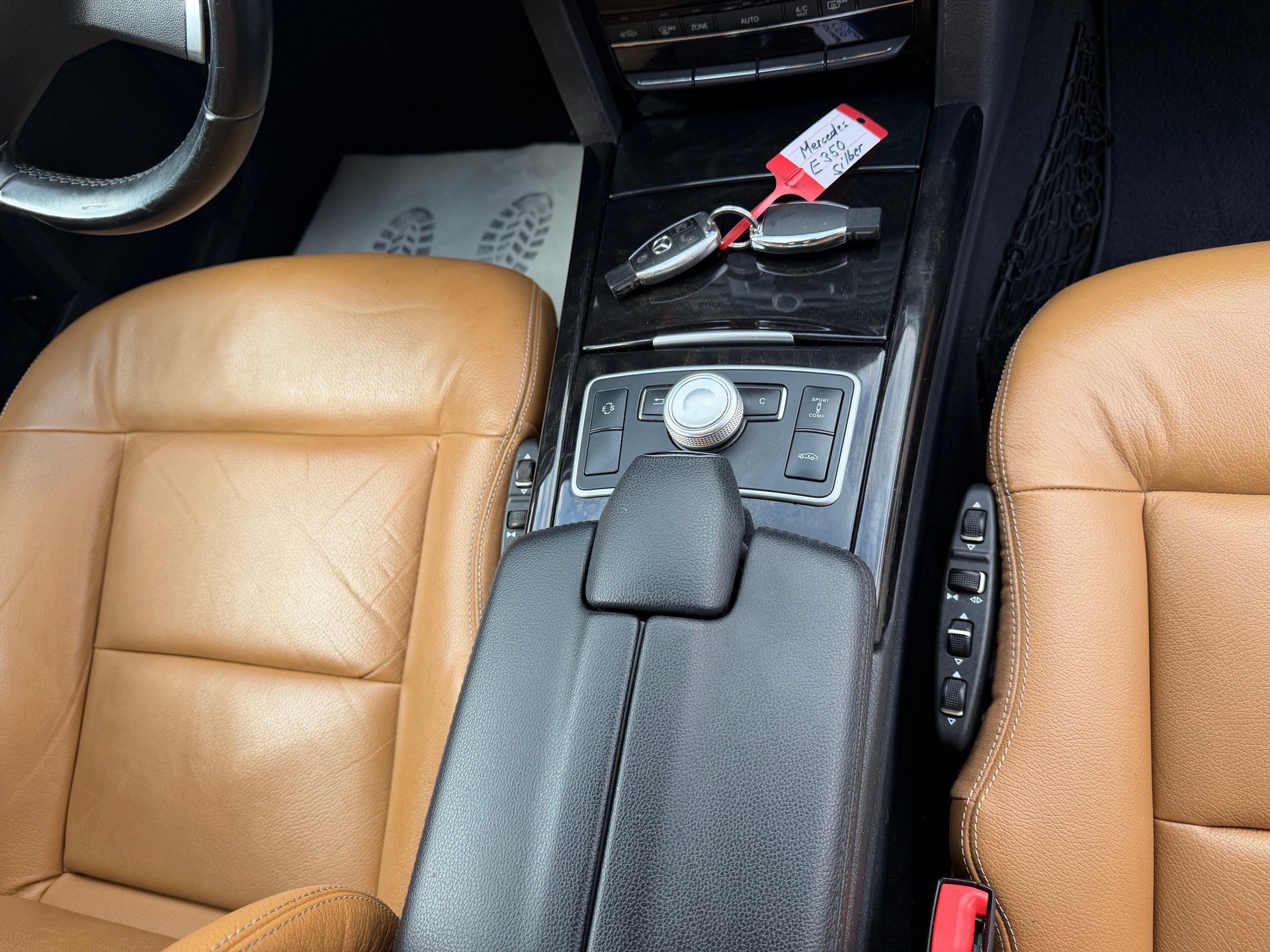 MERCEDES-BENZ E 350 CGI BlueEfficiency Avantgarde 7G-Tronic-image-15