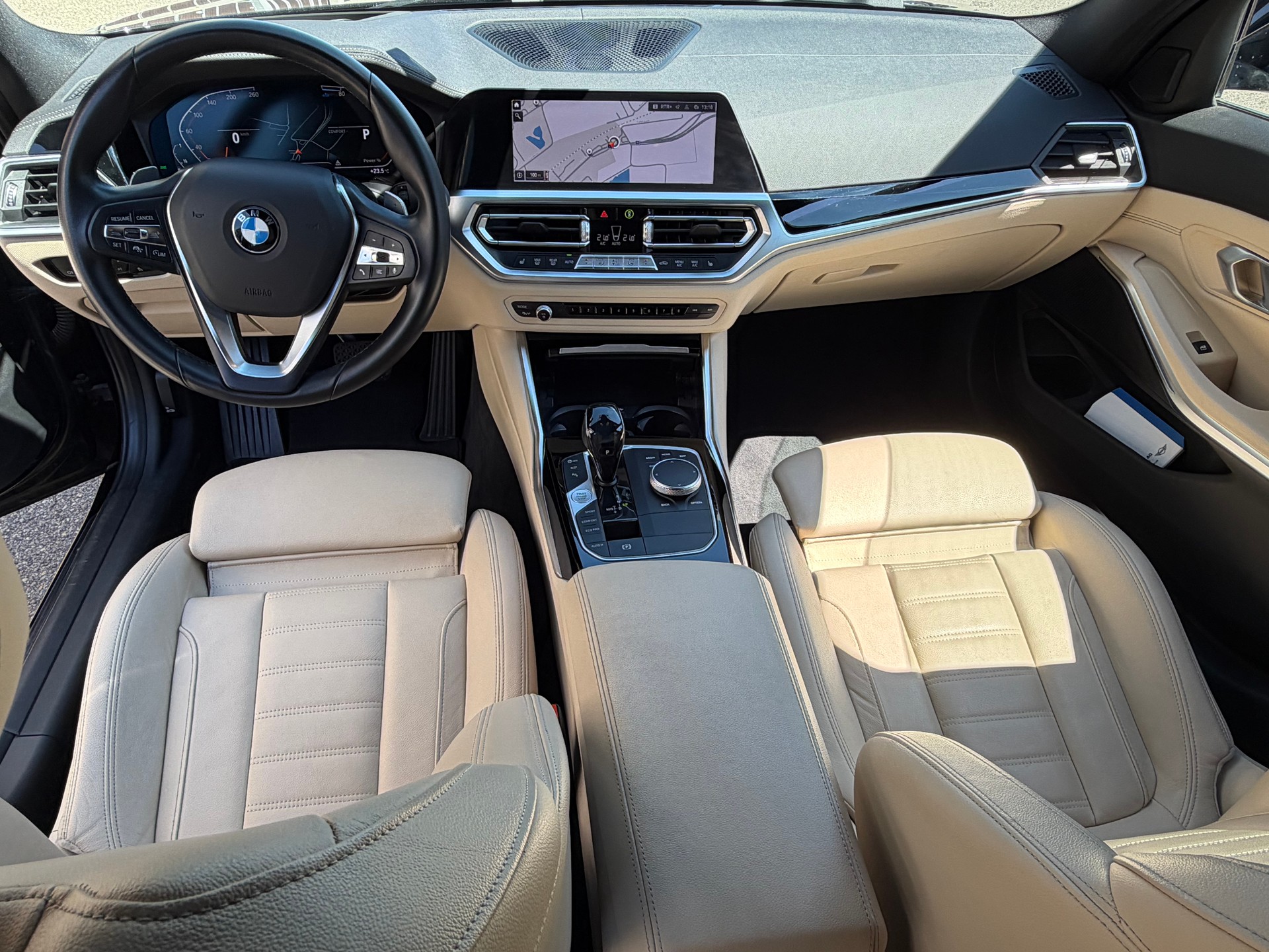 BMW 320d xDrive 48V Touring Sport Line Steptronic-image-13