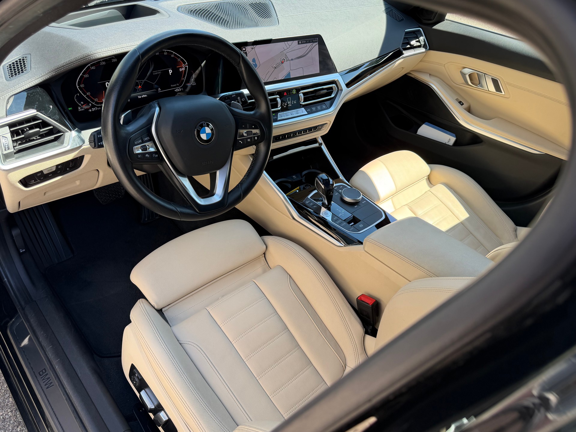 BMW 320d xDrive 48V Touring Sport Line Steptronic-image-1