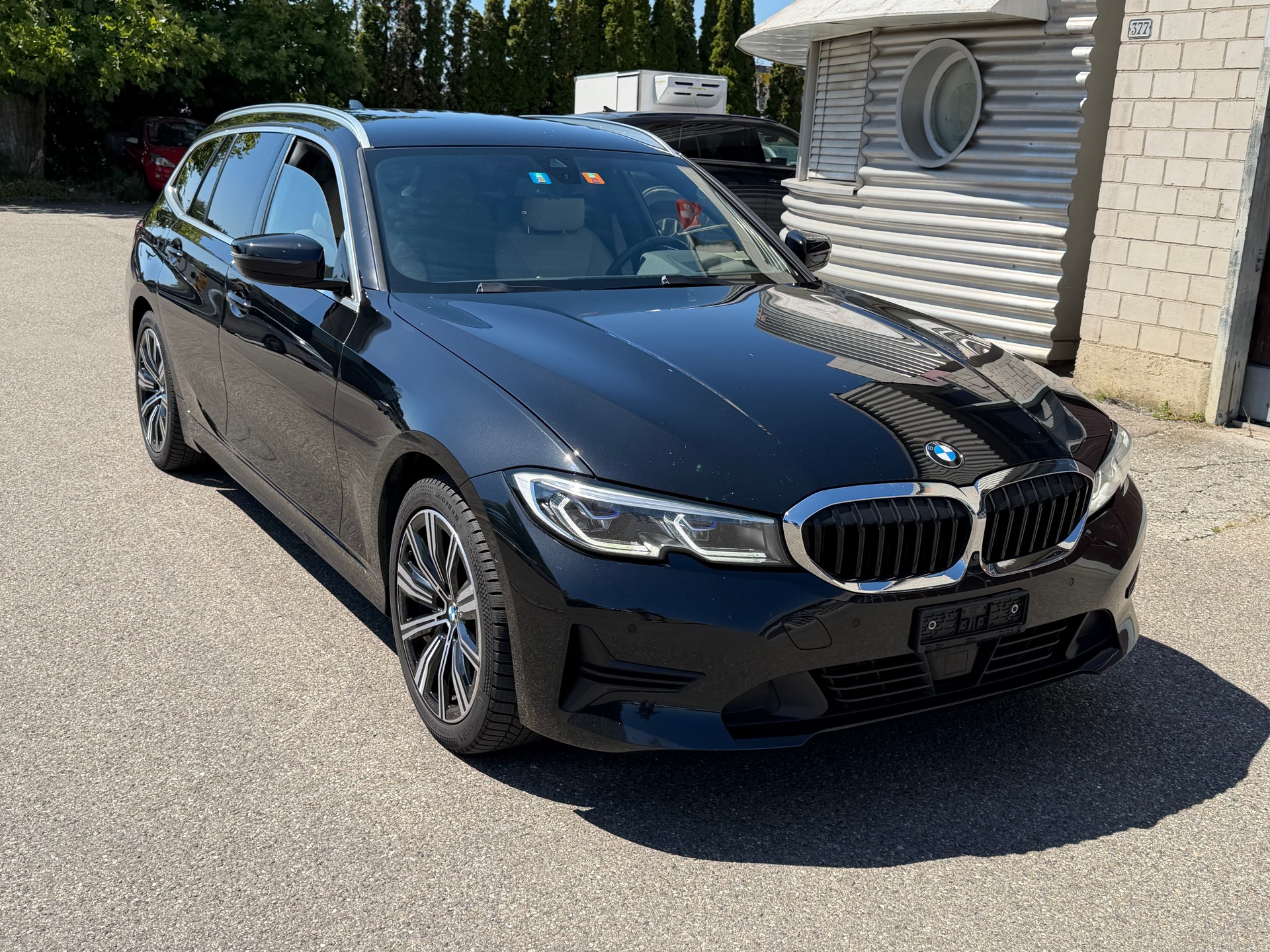 BMW 320d xDrive 48V Touring Sport Line Steptronic-image-3