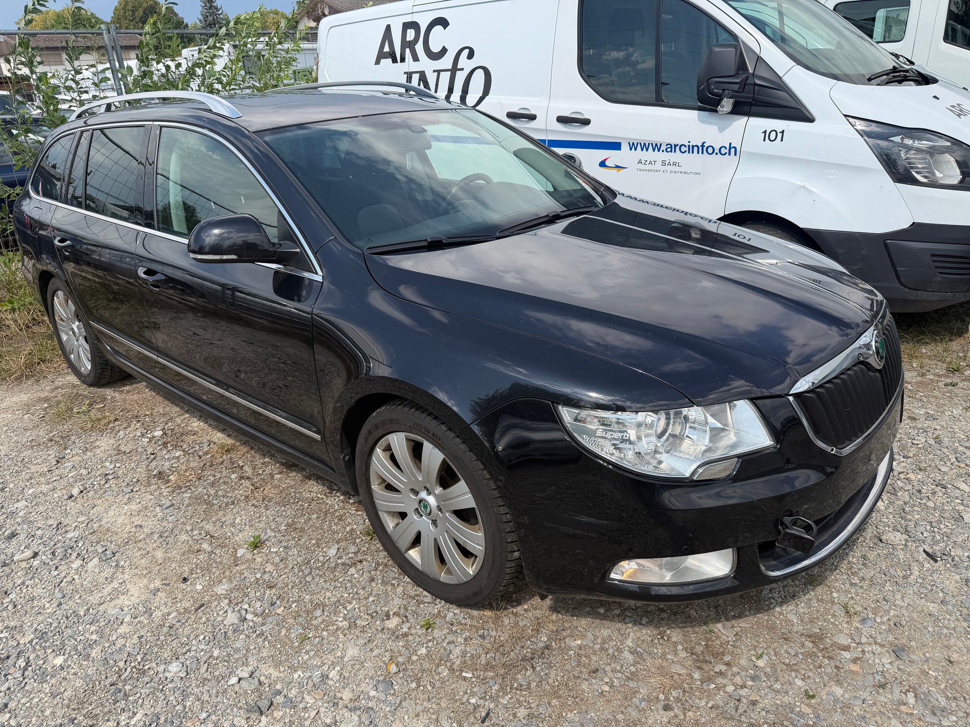 SKODA Superb Combi 2.0 TSI Ambition DSG-image-1