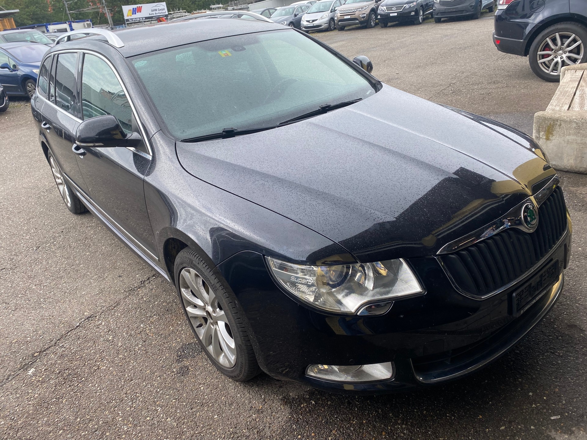 SKODA Superb Combi 2.0 TDi Elegance 4x4-image-2
