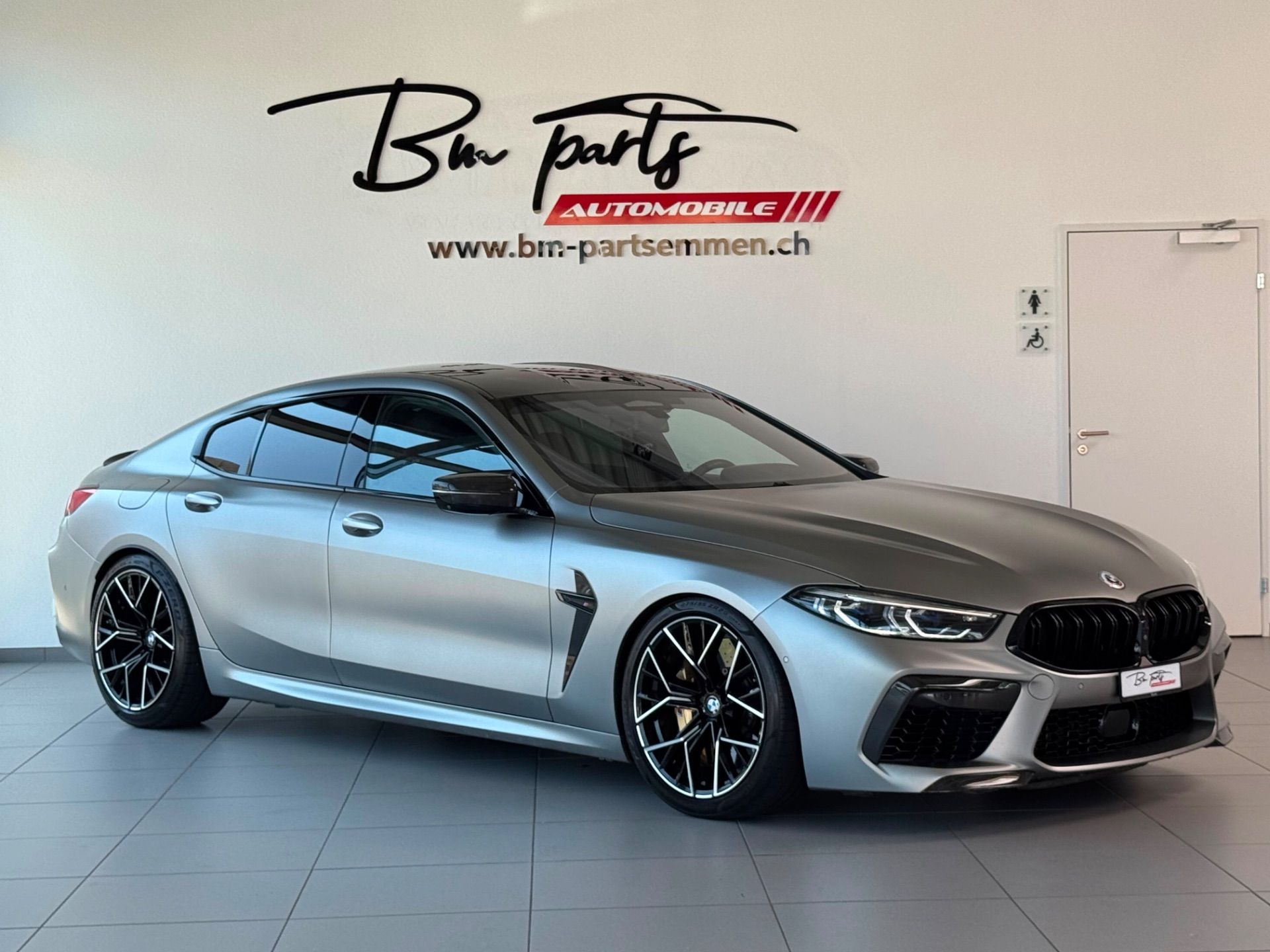 BMW M8 xDrive M Competition Steptronic-image-0