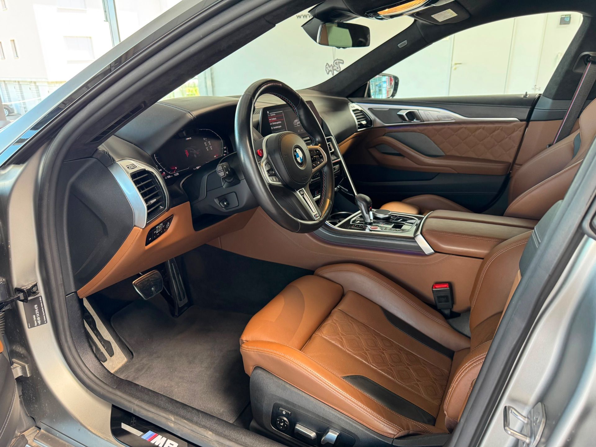 BMW M8 xDrive M Competition Steptronic-image-8