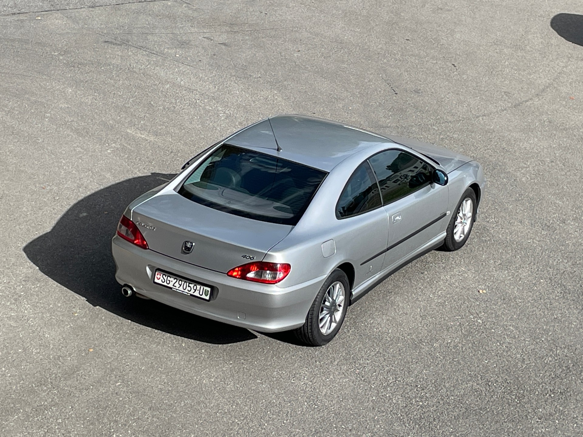 PEUGEOT 406 Coupé 3.0 V6 Pininfarina-image-14