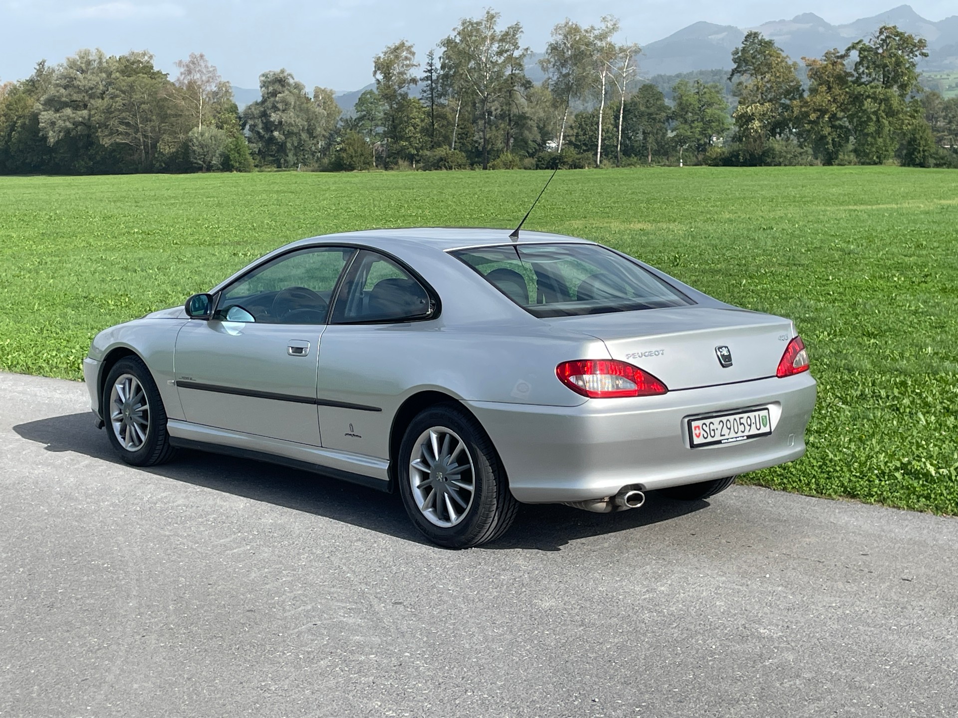 PEUGEOT 406 Coupé 3.0 V6 Pininfarina-image-7