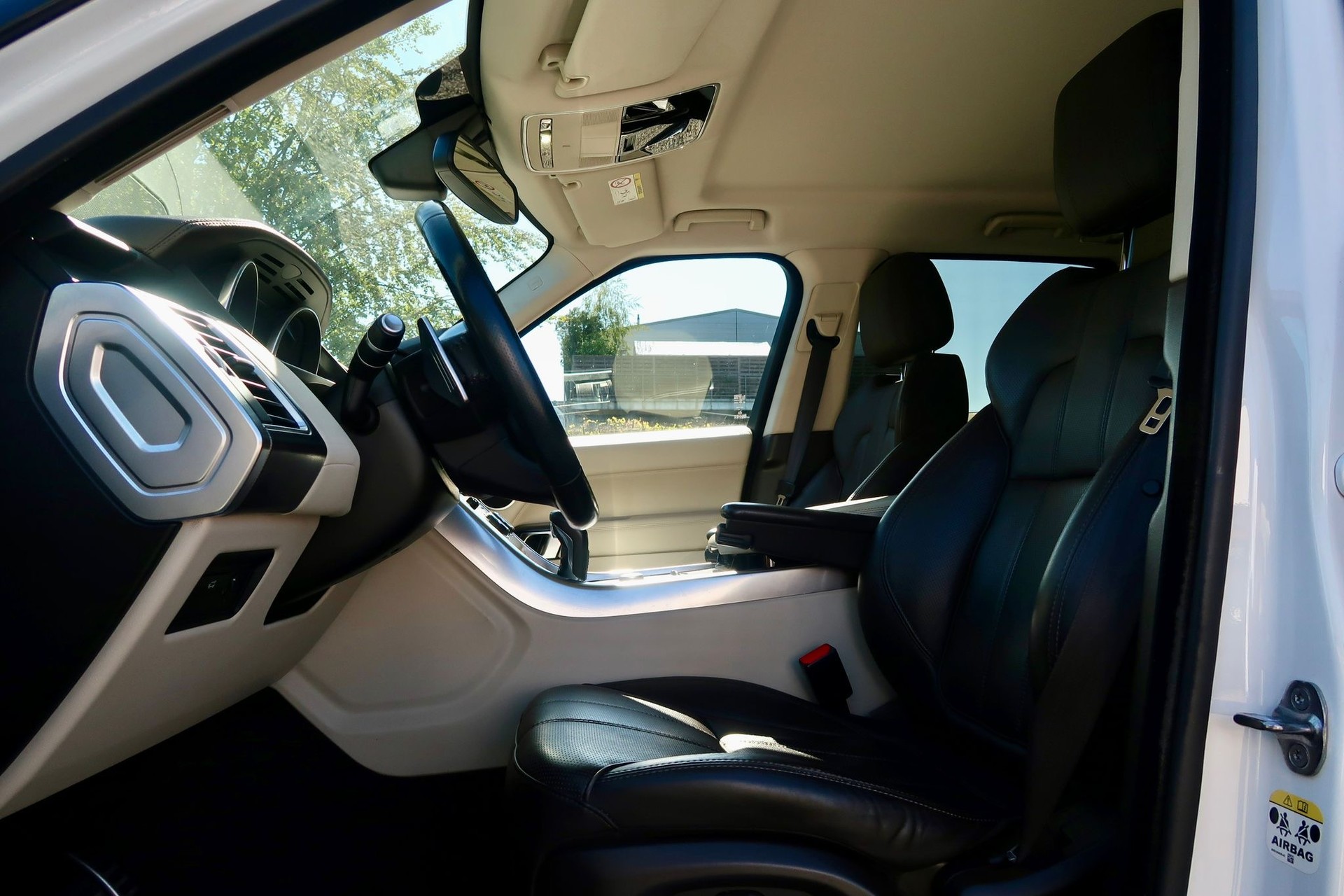 LAND ROVER Range Rover Sport 3.0 SDV6 HSE Automatic-image-5