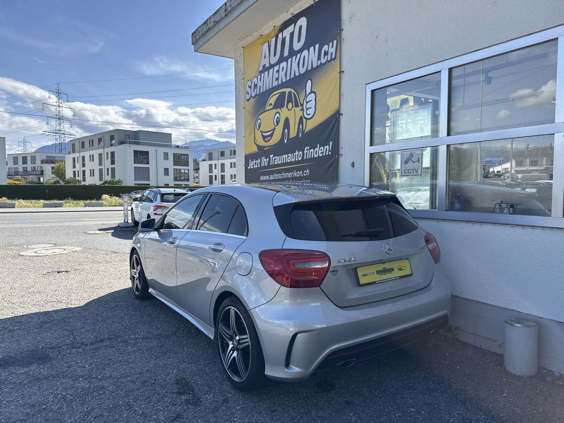 MERCEDES-BENZ A 250 Sport 211PS 4Matic DCT-Automat-image-2