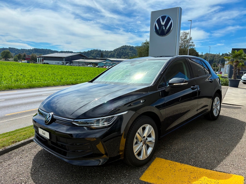 VW Golf 1.5 e TSI mHEV Value DSG-image-2