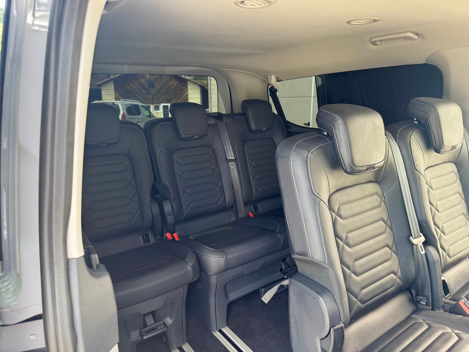 FORD Tourneo Custom 320 L2H1 Titanium Automat-image-11