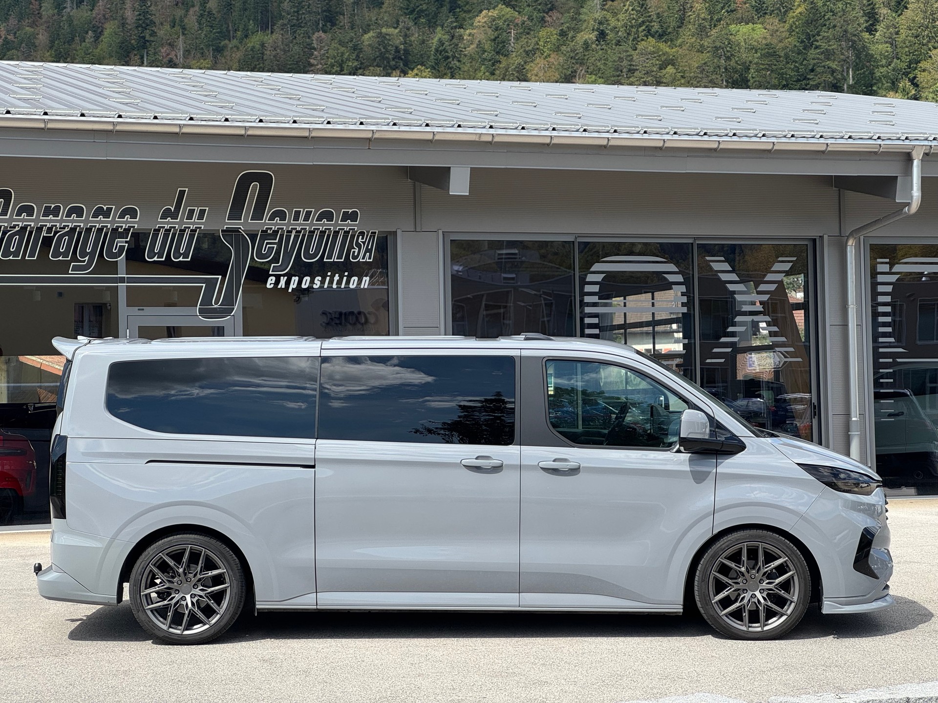 FORD Tourneo Custom 320 L2H1 Titanium Automat-image-1